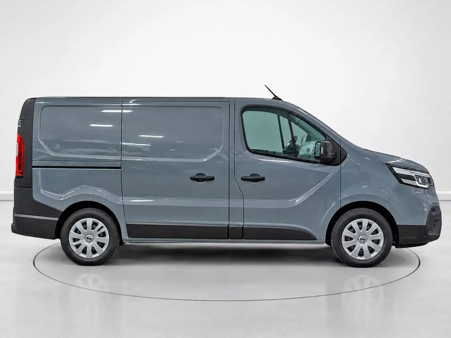 Nissan Primastar Furgón 2.0dCi S&S L1H1 1T GO 130 Gris - 2