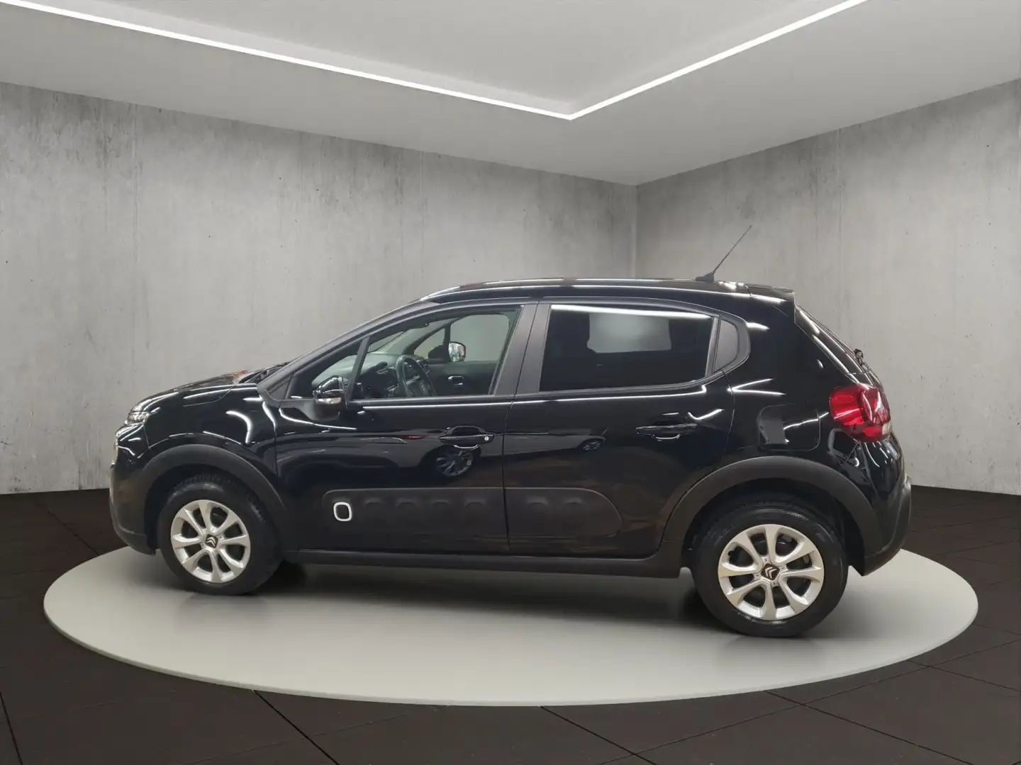 Citroen C3 1.2 PureTech 82 Feel Stop&Start Czarny - 2