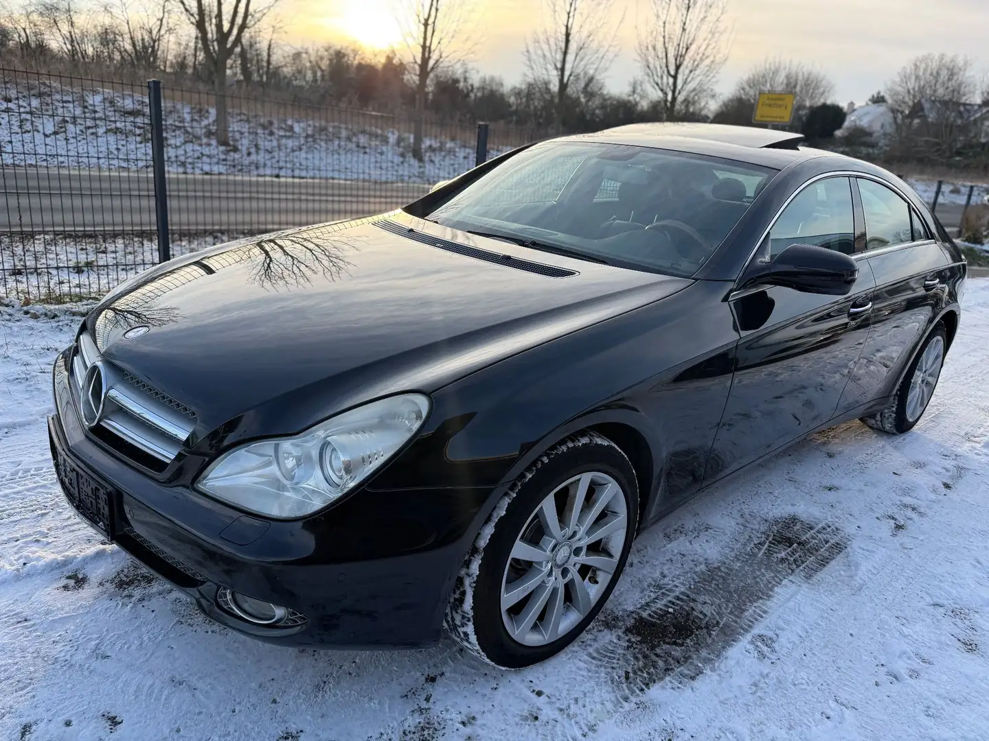 Mercedes-Benz CLS 350 MEMORY AIRMATIC STANDHEIZUNG Schwarz - 1