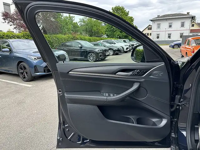 BMW X4 40i  Aut. Ansicht 44