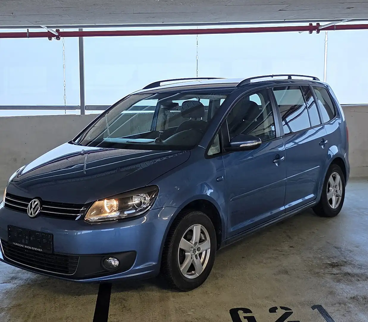Volkswagen Touran 4Friends 1,6 BMT TDI DPF Blau - 2