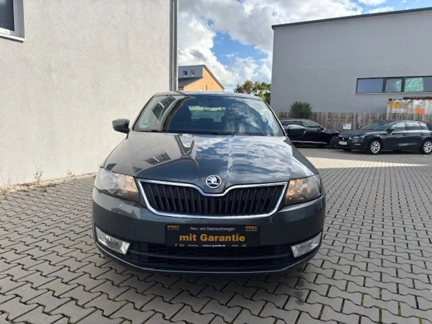 Skoda Rapid/Spaceback Ambition DSG Grau - 2