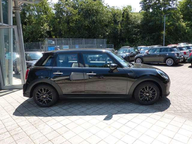 MINI One One Lim. 5-türig "Blackyard" Aut.