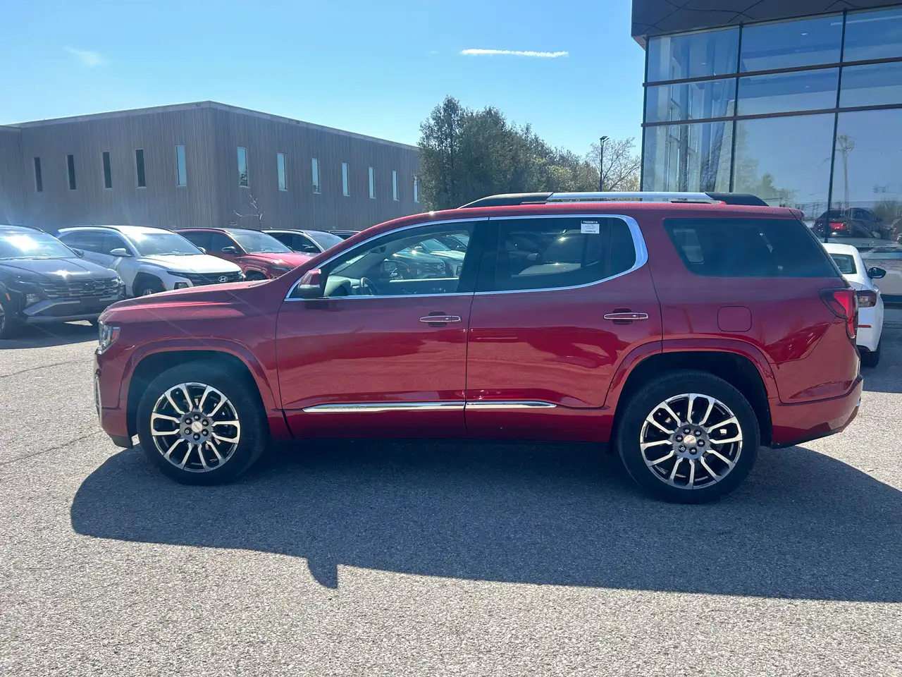GMC Acadia снимка GMC Acadia