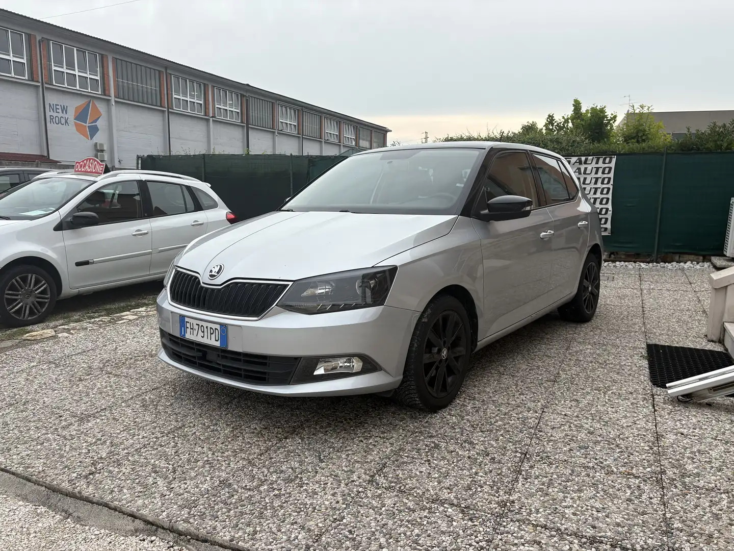 Skoda Fabia 1.0 mpi Ambition 75cv Argento - 1
