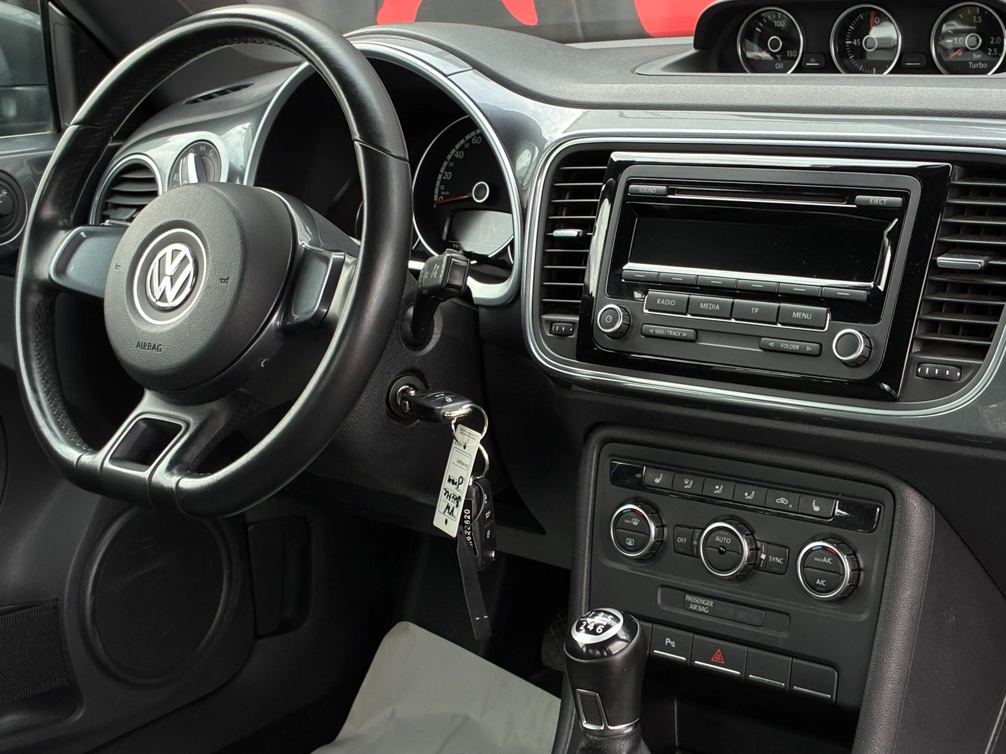 Volkswagen Beetle Design  Lim. Design 1,2*PDC*SHZ*Klima* — photo 9