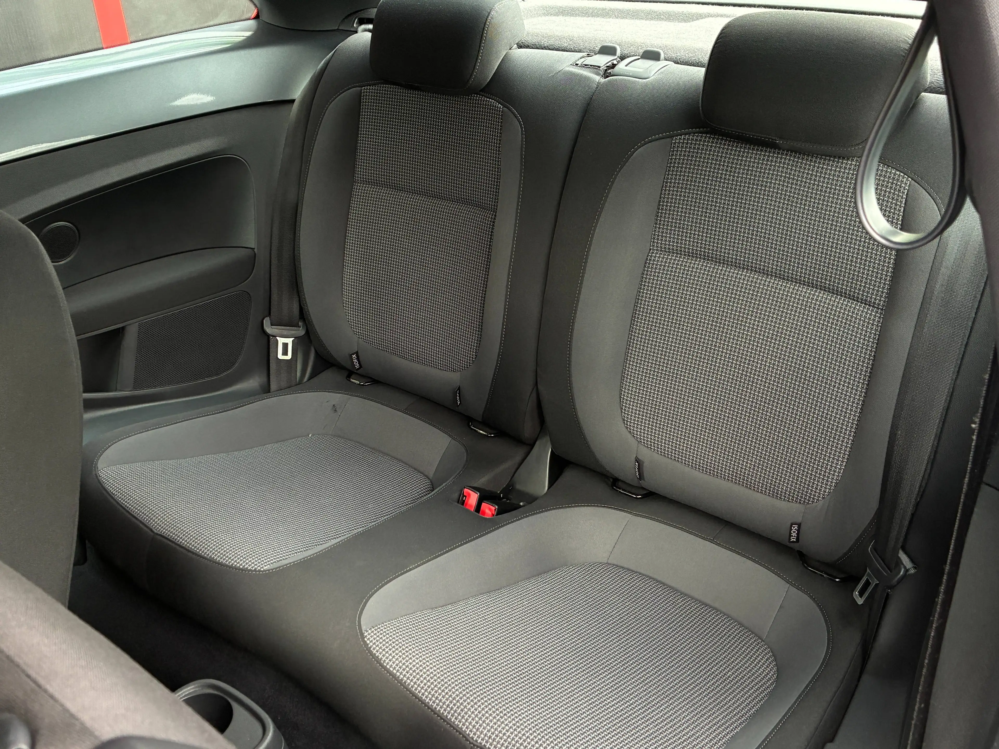 Volkswagen Beetle Design  Lim. Design 1,2*PDC*SHZ*Klima* — photo 11
