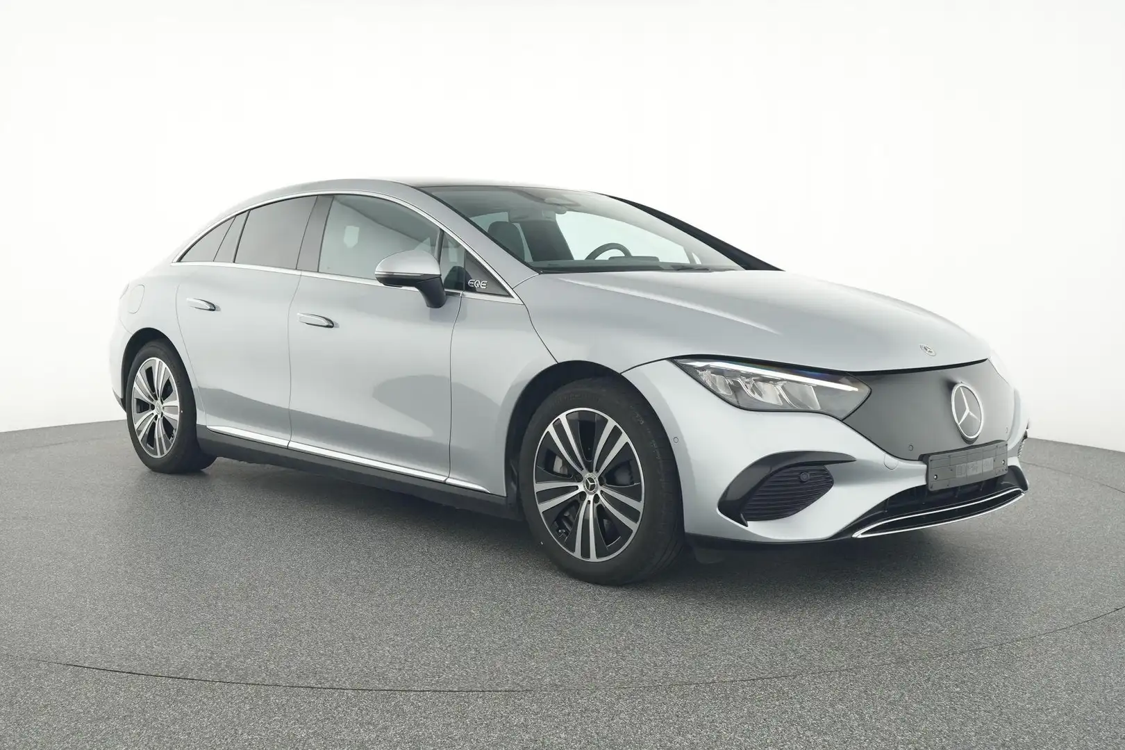 Mercedes-Benz EQE 300 Business Edition PANO DAK - FULL LED - LEDER - THE Zilver - 2