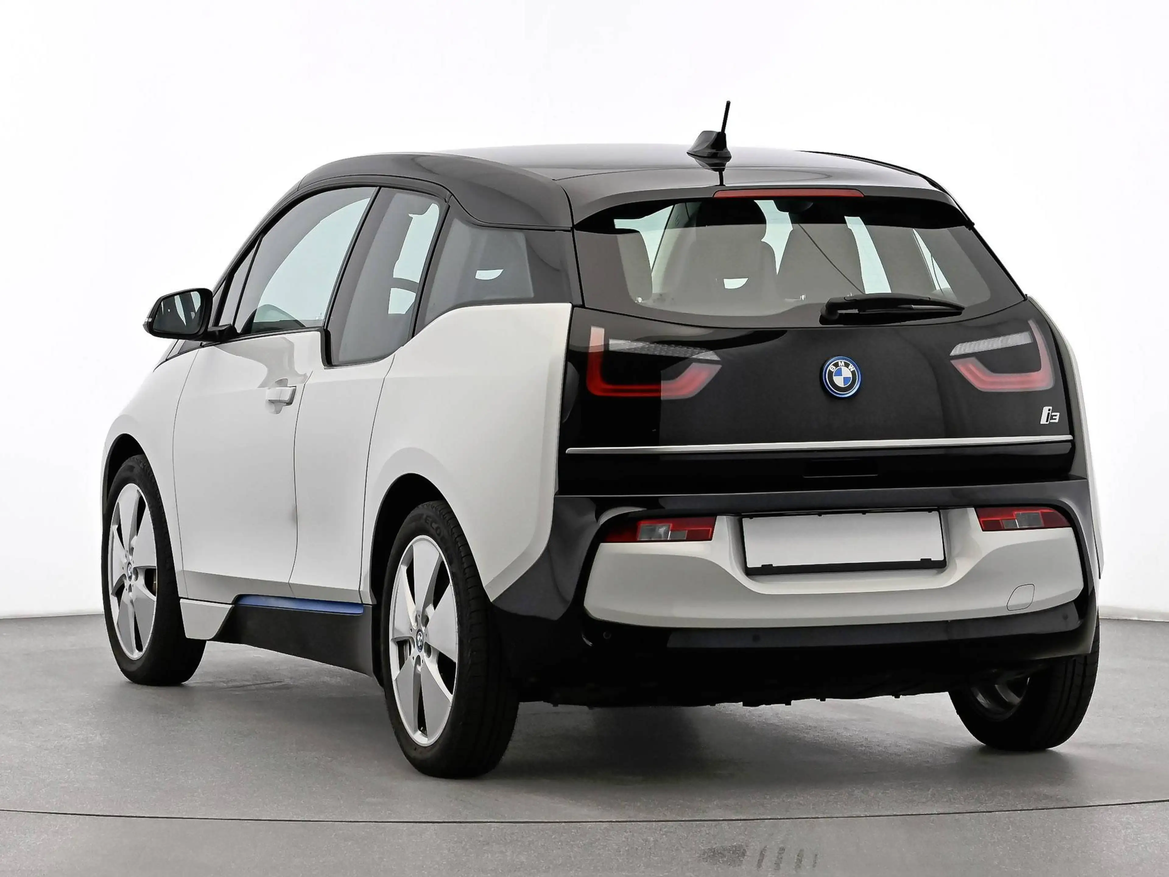 BMW i3 96% Batterie-Zertifikat WÄRMEPUMPE — photo 10