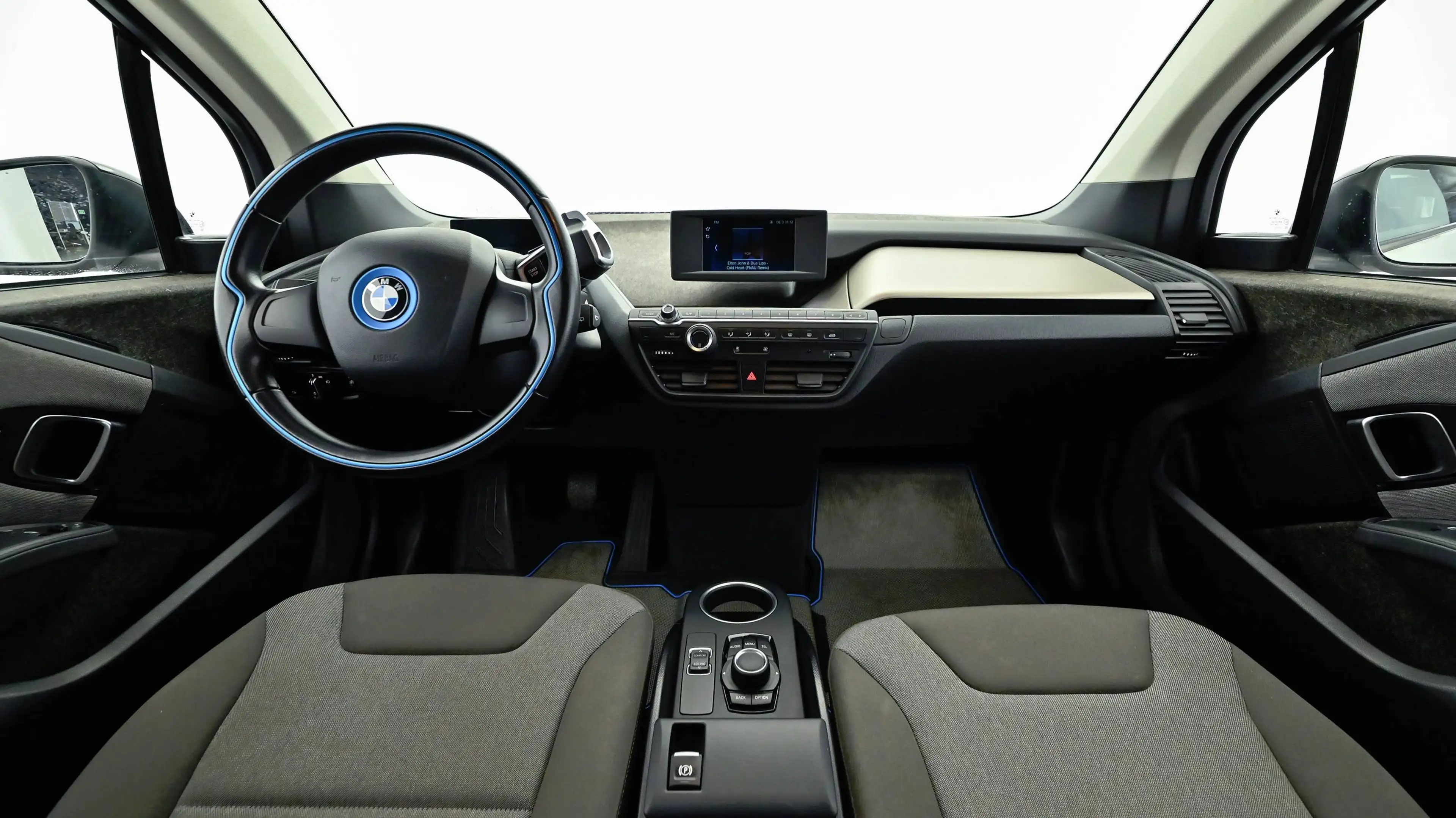 BMW i3 96% Batterie-Zertifikat WÄRMEPUMPE — photo 3