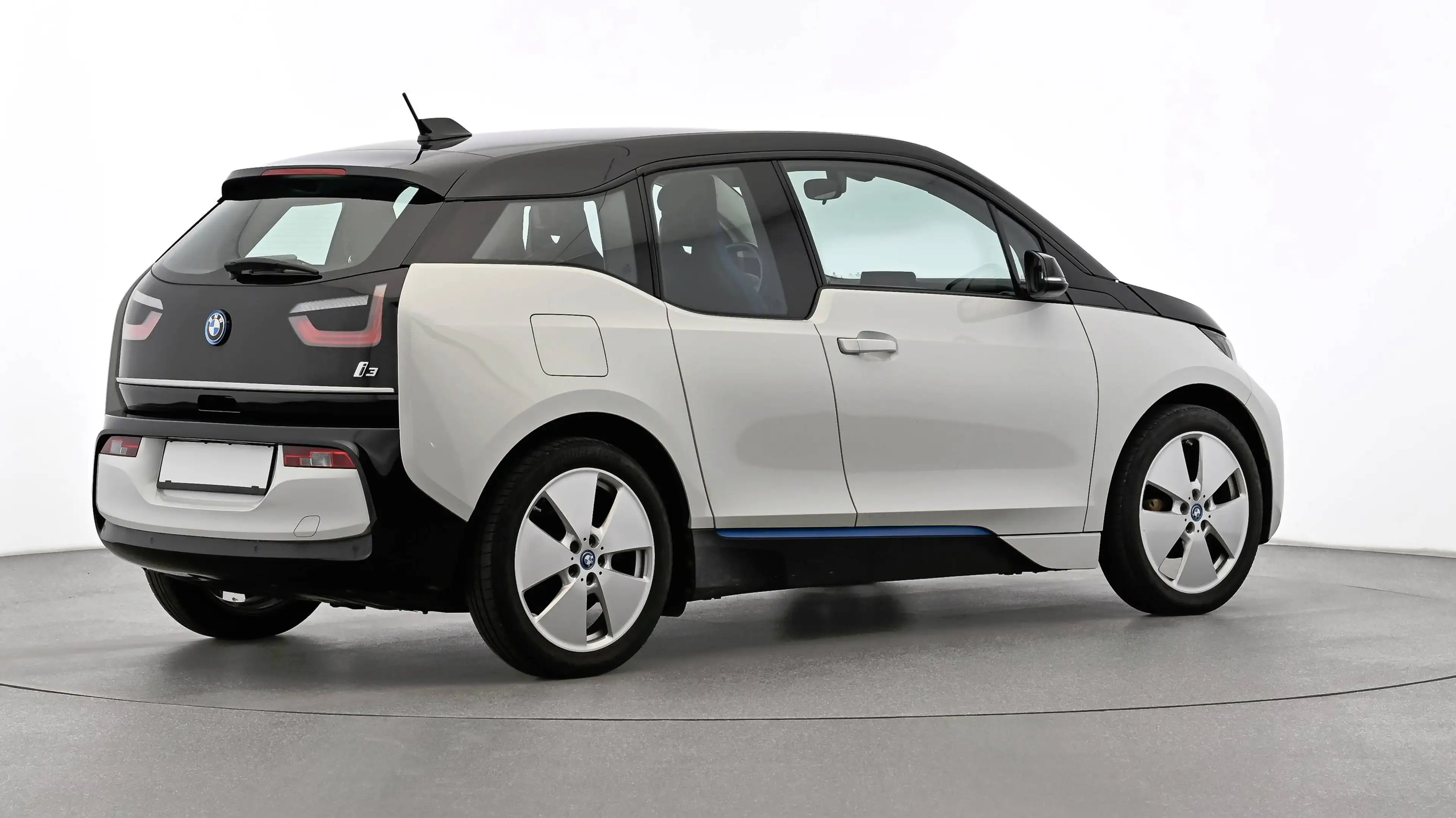 BMW i3 96% Batterie-Zertifikat WÄRMEPUMPE — photo 2