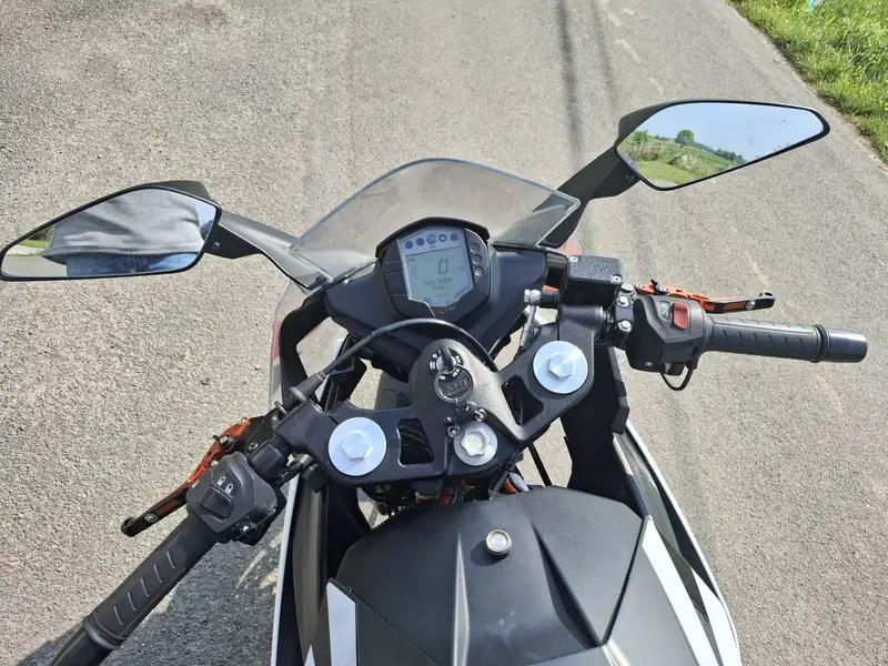 KTM RC 390 - foto 6