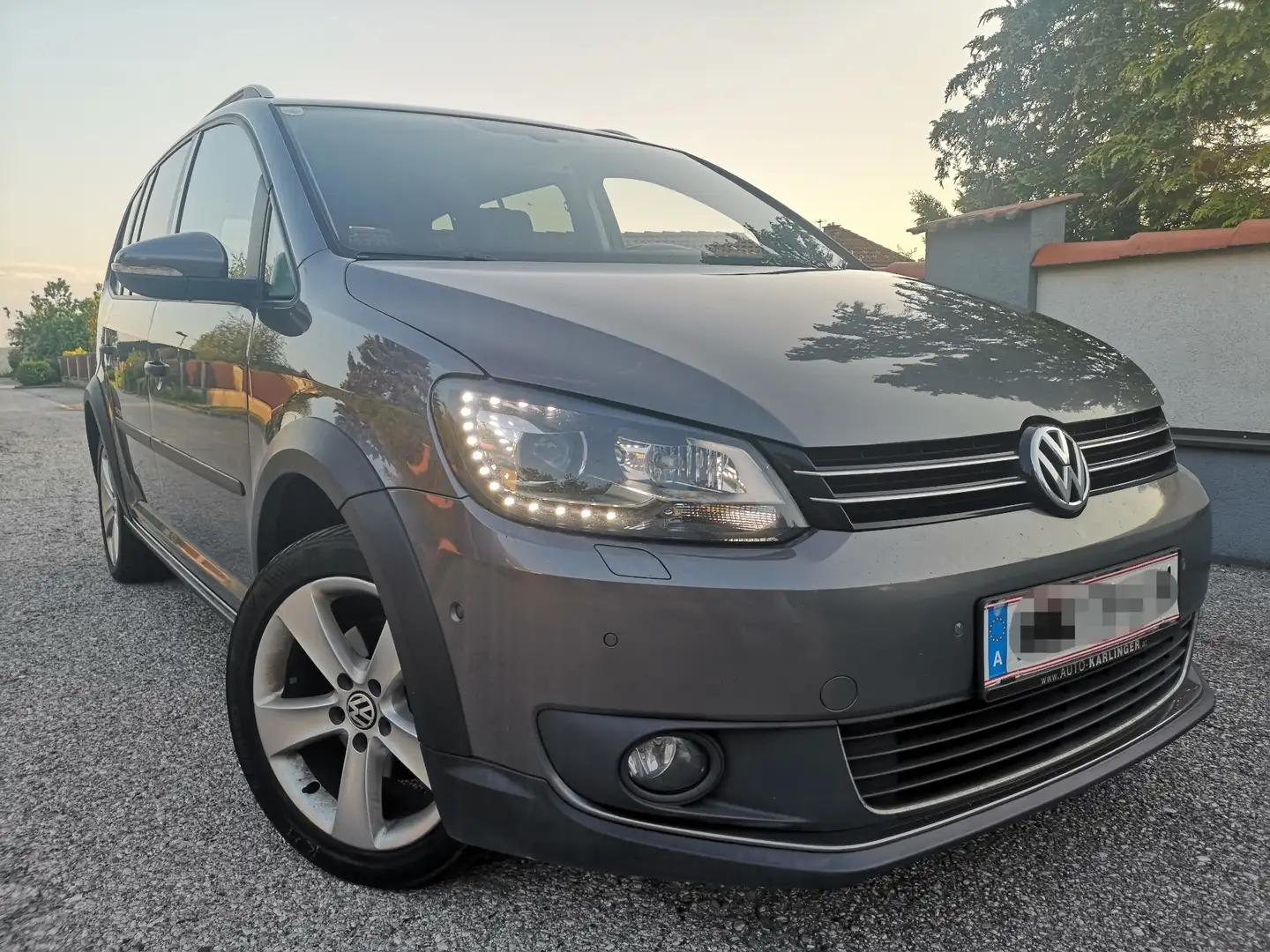 Volkswagen Cross Touran CrossTouran 1,6 TDI DPF Gris - 1