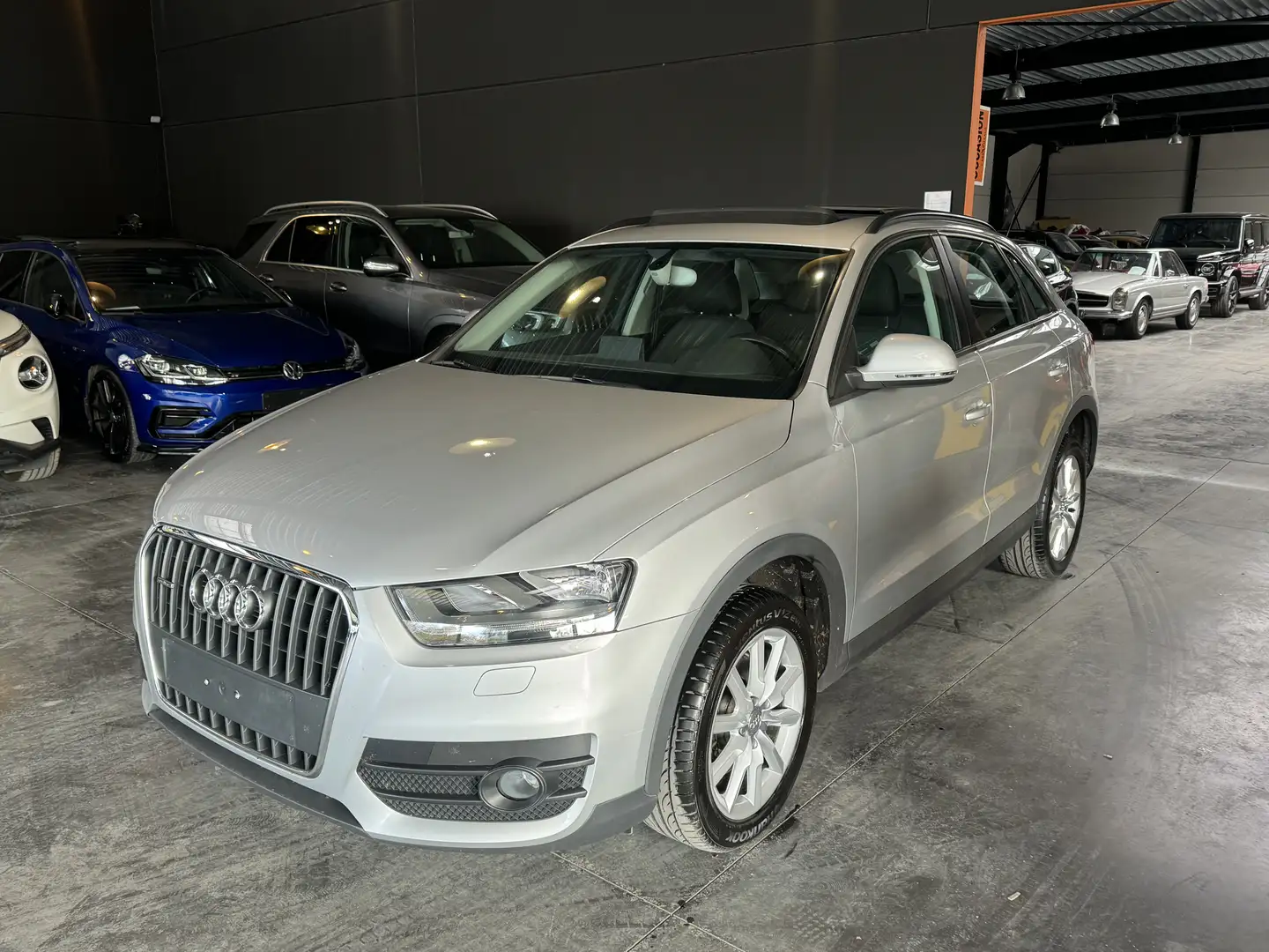 Audi Q3 2.0 TFSI - A/C - MEDIA/TEL - NAVI - STAR&STOP - Grau - 1