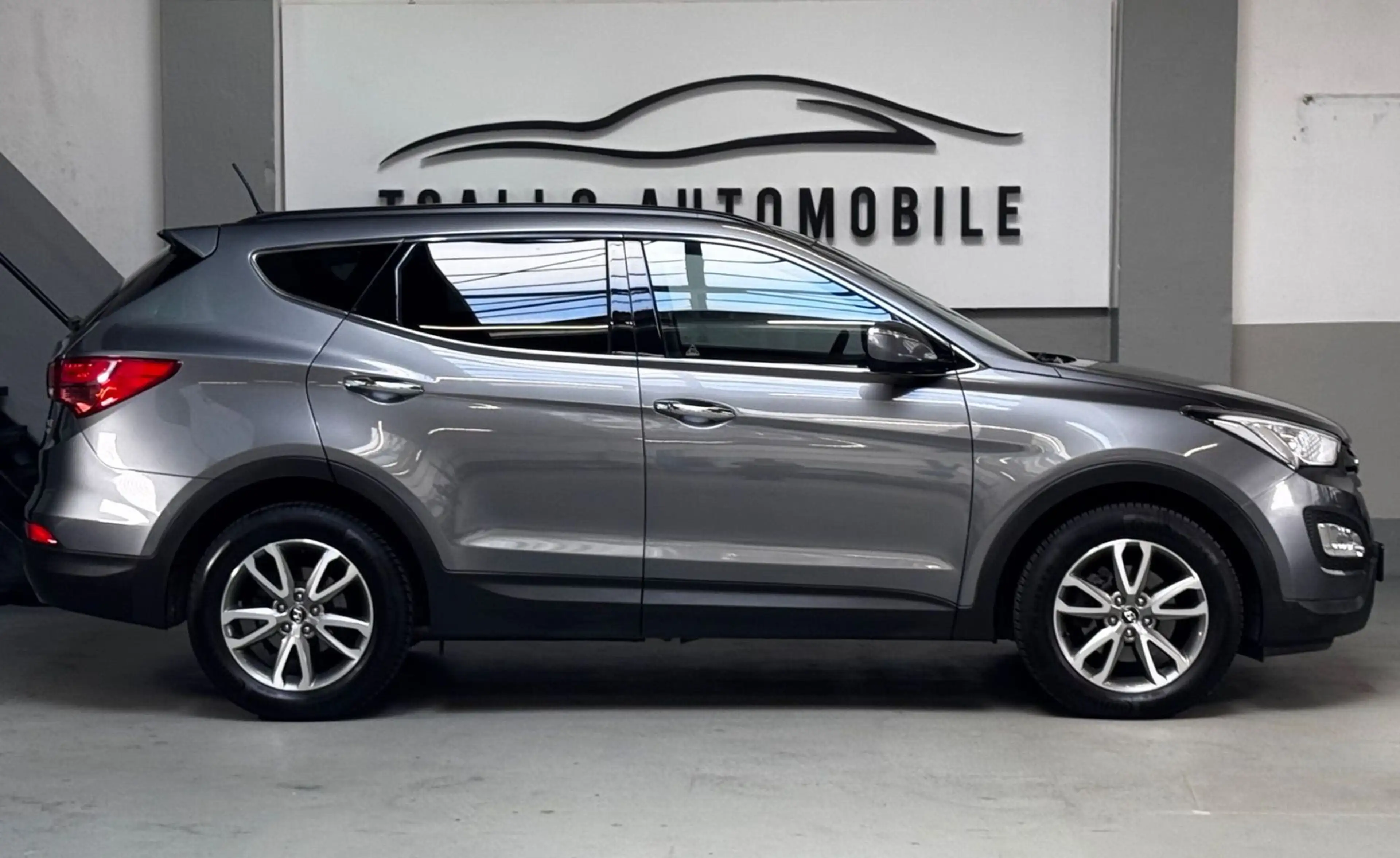 Hyundai SANTA FE 2.2 CRDI Premium 4WD — photo 2
