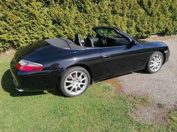 911 / 996 3.9 Carrera 4