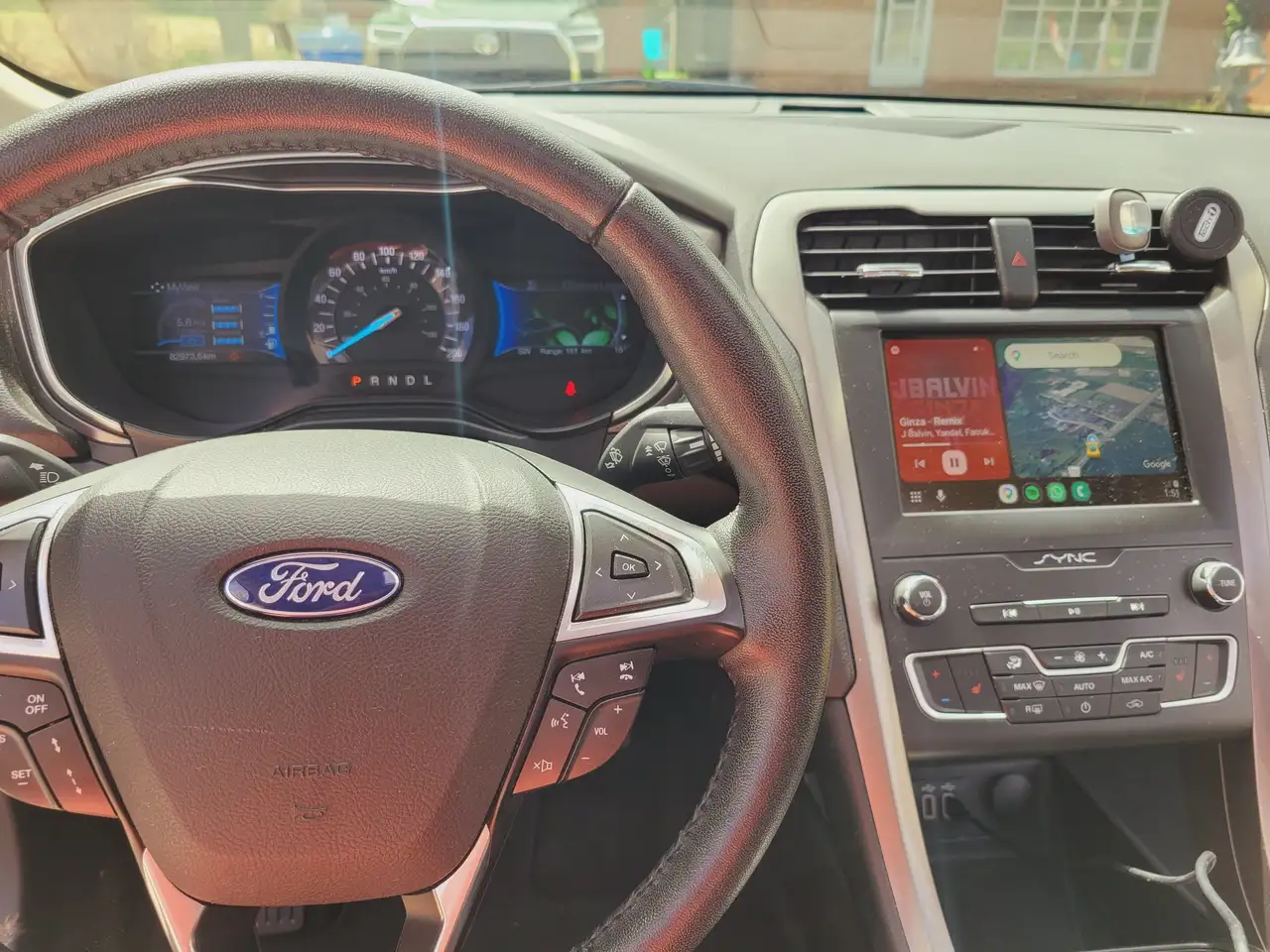 Ford Fusion Hybrid снимка Ford Fusion Hybrid