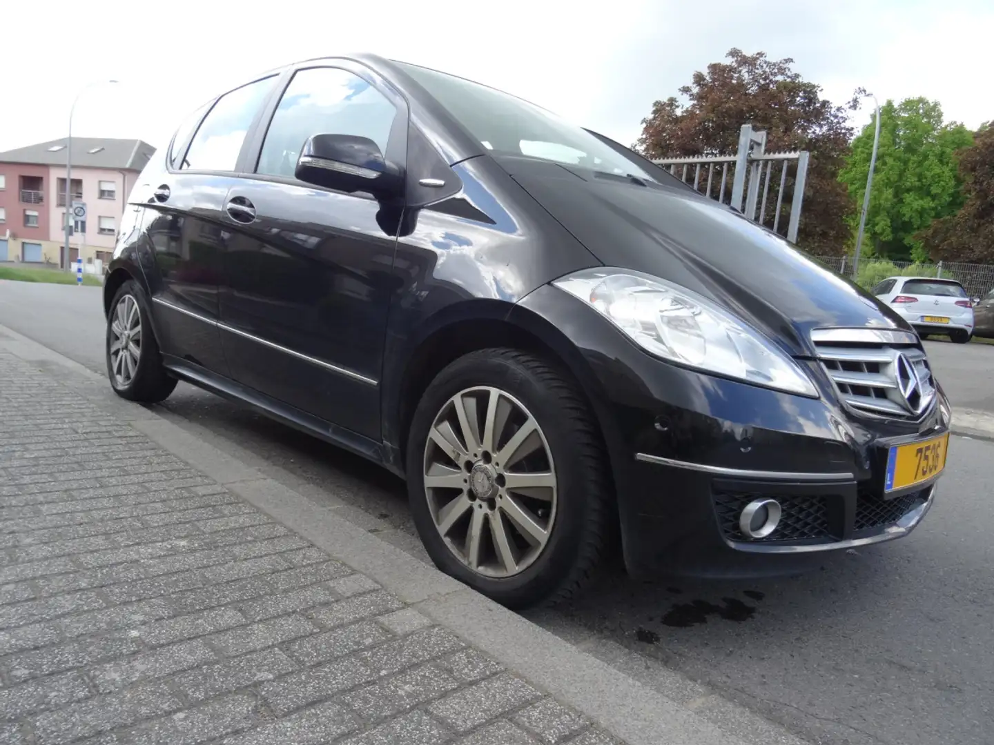 Mercedes-Benz A 180 2.0 CDI AVANTGARDE Schwarz - 2