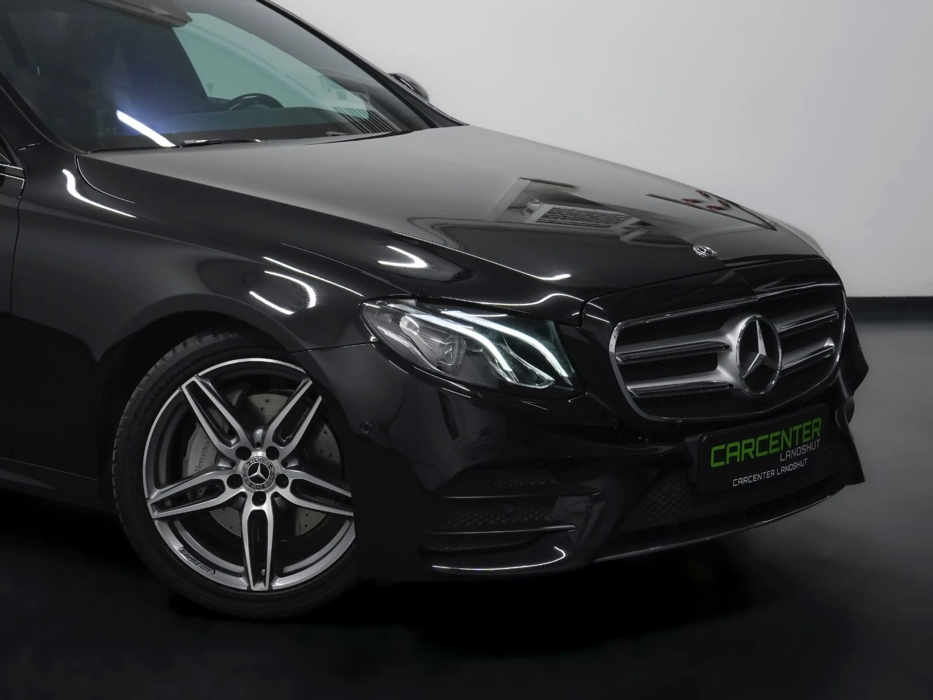 Mercedes-Benz E 220 d AMG-LINE PANO/AMBIENTE/AHK/SITZBEL/9-GANG — photo 10