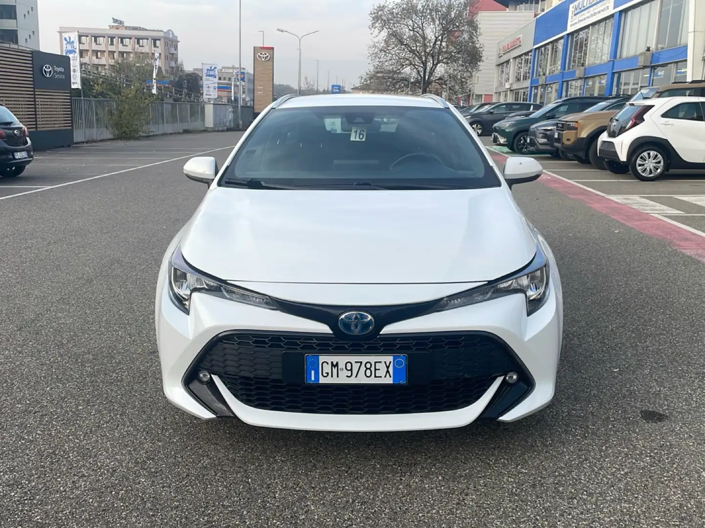 Toyota Corolla Corolla 1.8 Hybrid Business IVA ESPOSTA COMPRE - 2