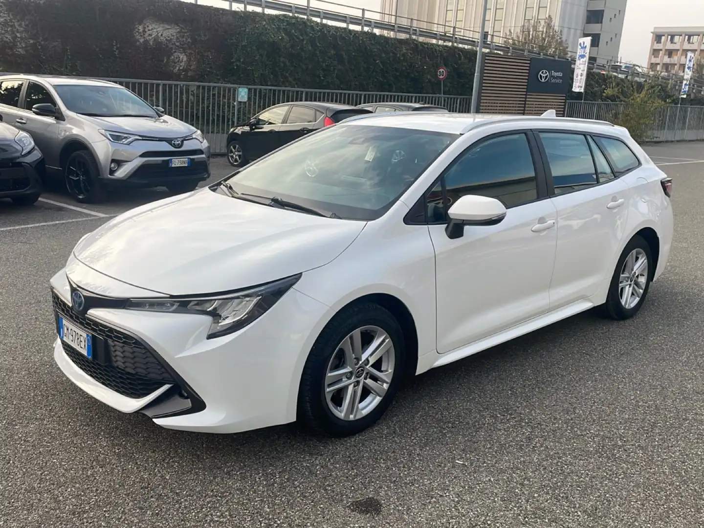 Toyota Corolla Corolla 1.8 Hybrid Business IVA ESPOSTA COMPRE - 1