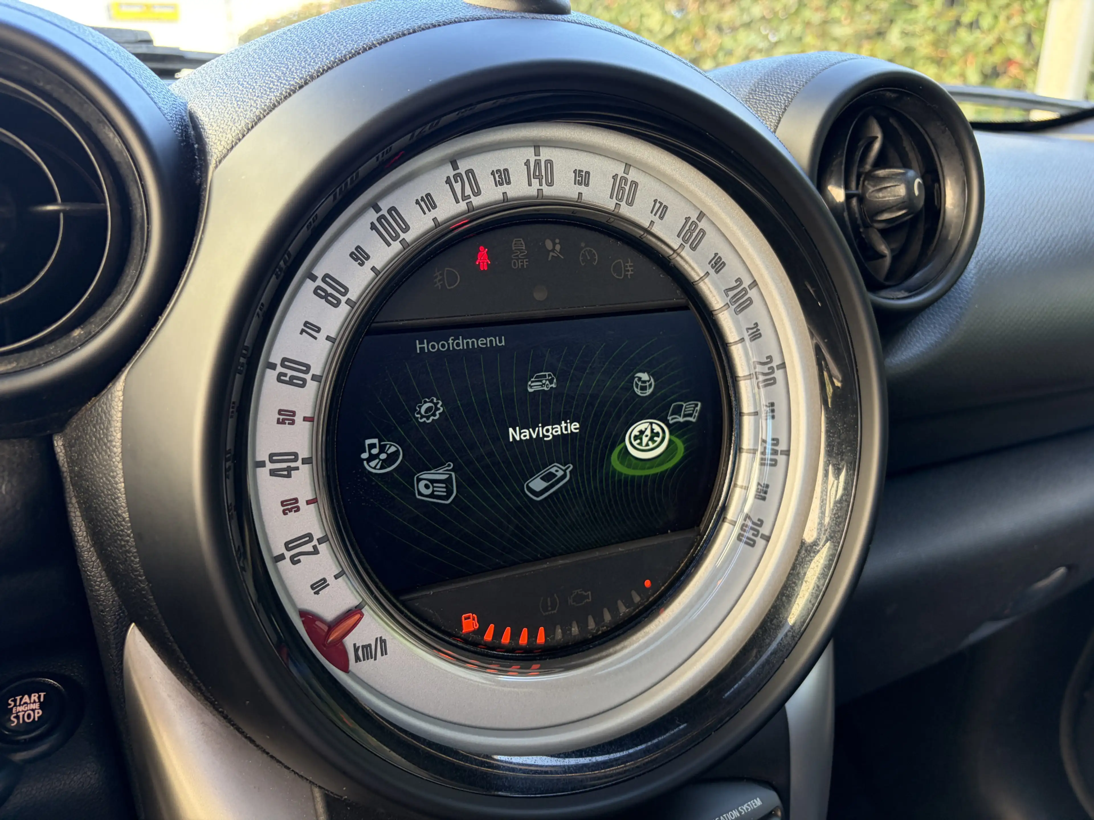 MINI Cooper D Countryman 1.6 Westminster / PANORAMADAK / CRUISE / NAVI / 13 — photo 14