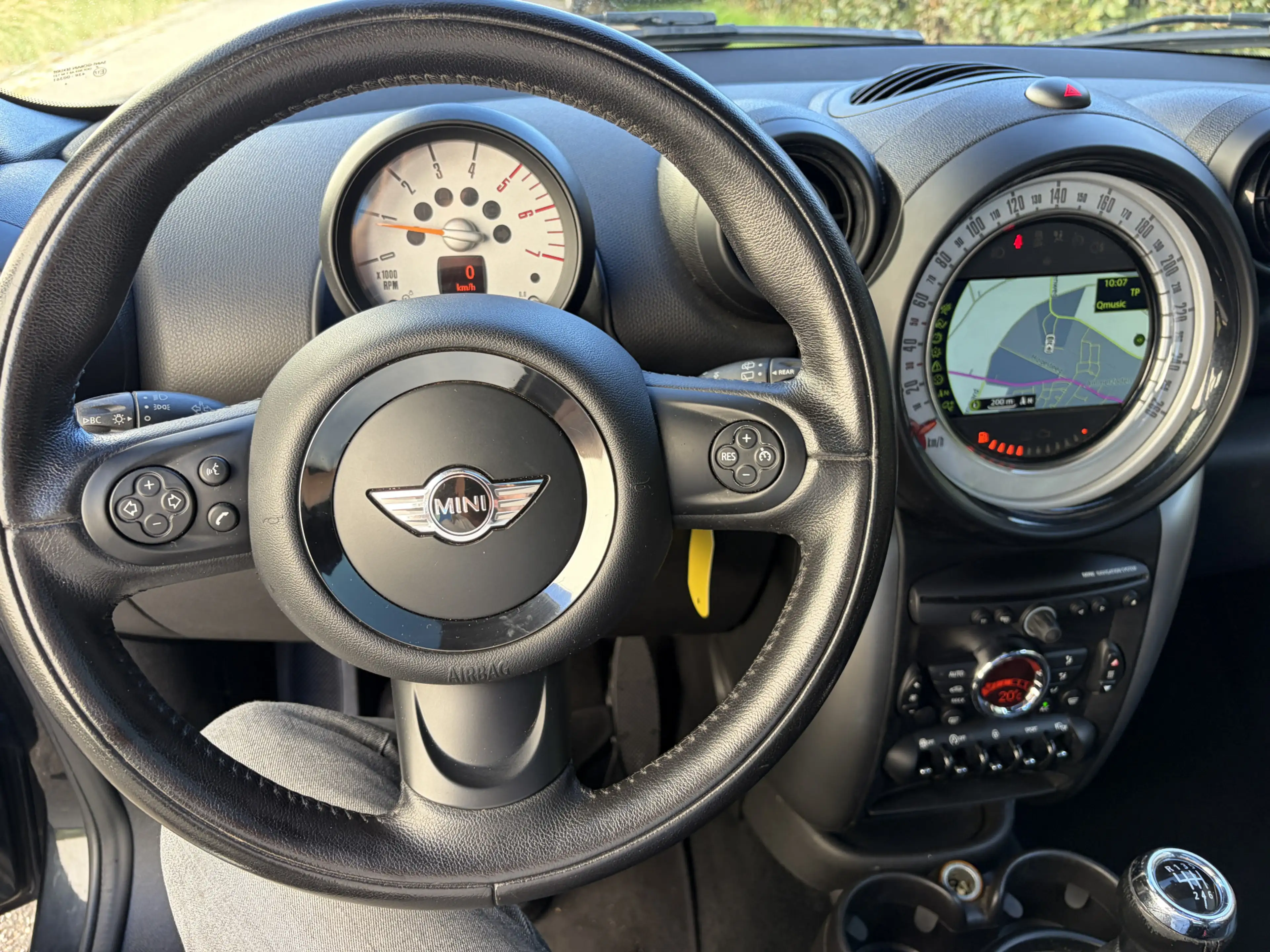 MINI Cooper D Countryman 1.6 Westminster / PANORAMADAK / CRUISE / NAVI / 13 — photo 10