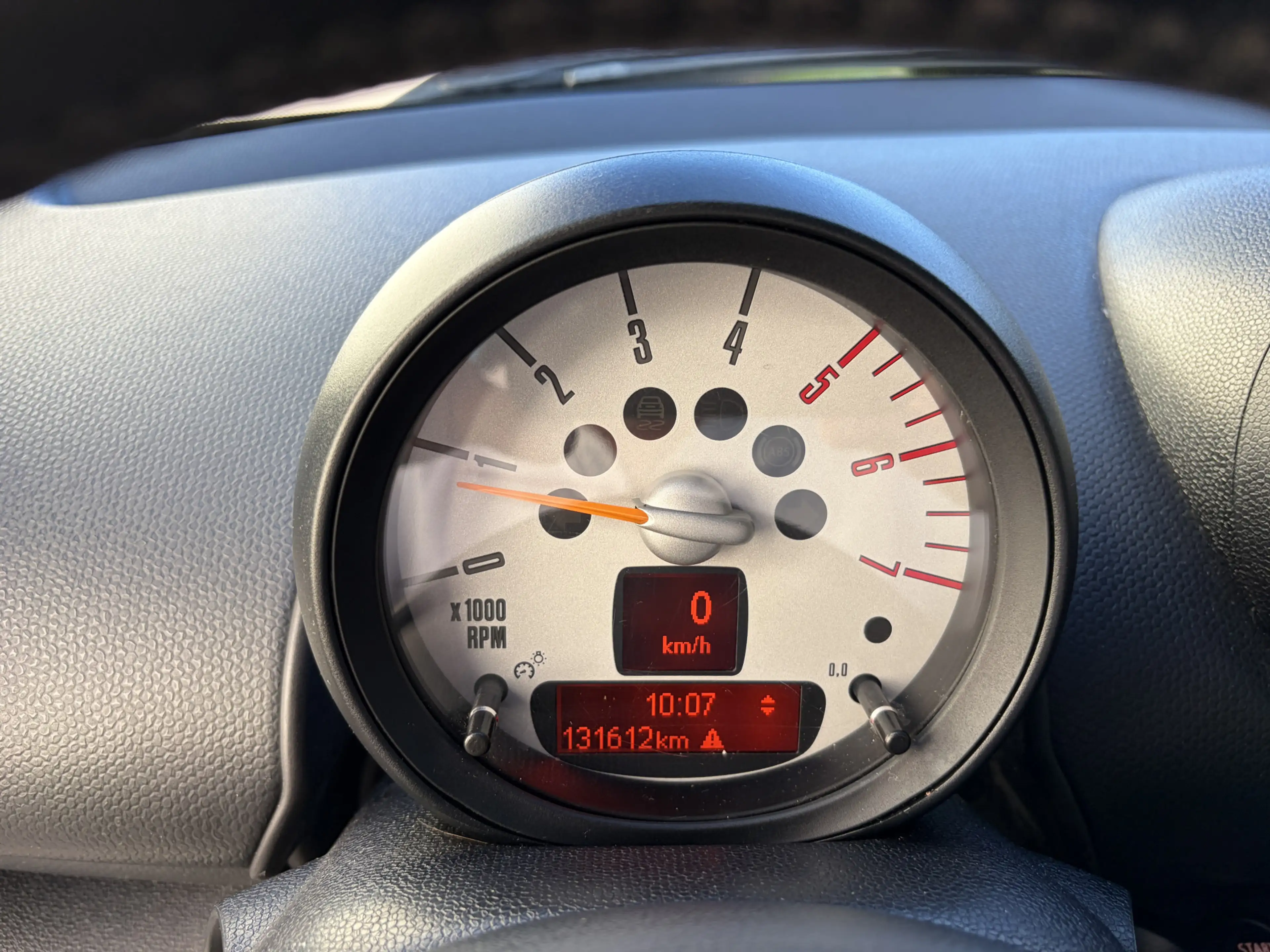 MINI Cooper D Countryman 1.6 Westminster / PANORAMADAK / CRUISE / NAVI / 13 — photo 9