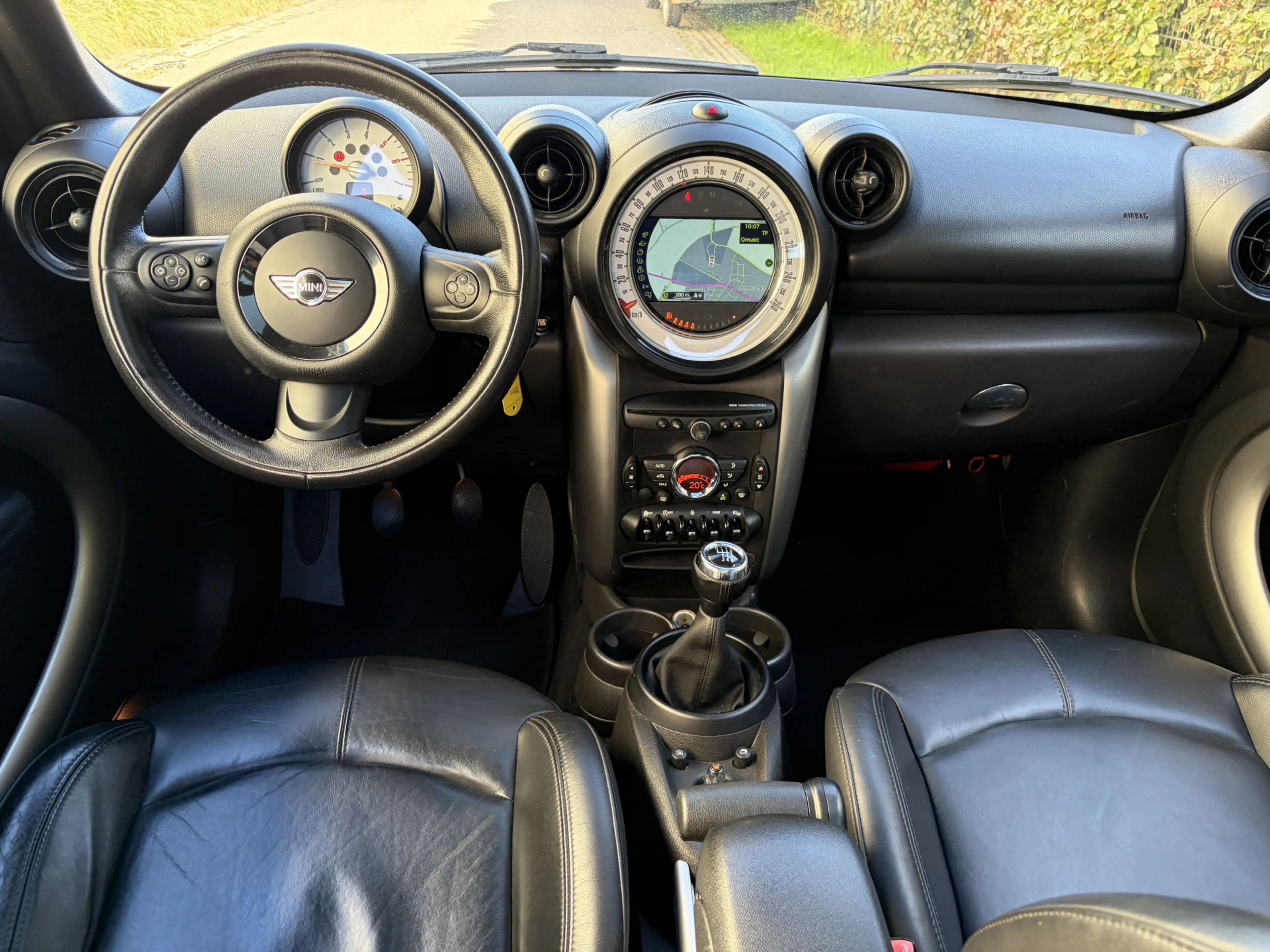 MINI Cooper D Countryman 1.6 Westminster / PANORAMADAK / CRUISE / NAVI / 13 — photo 3