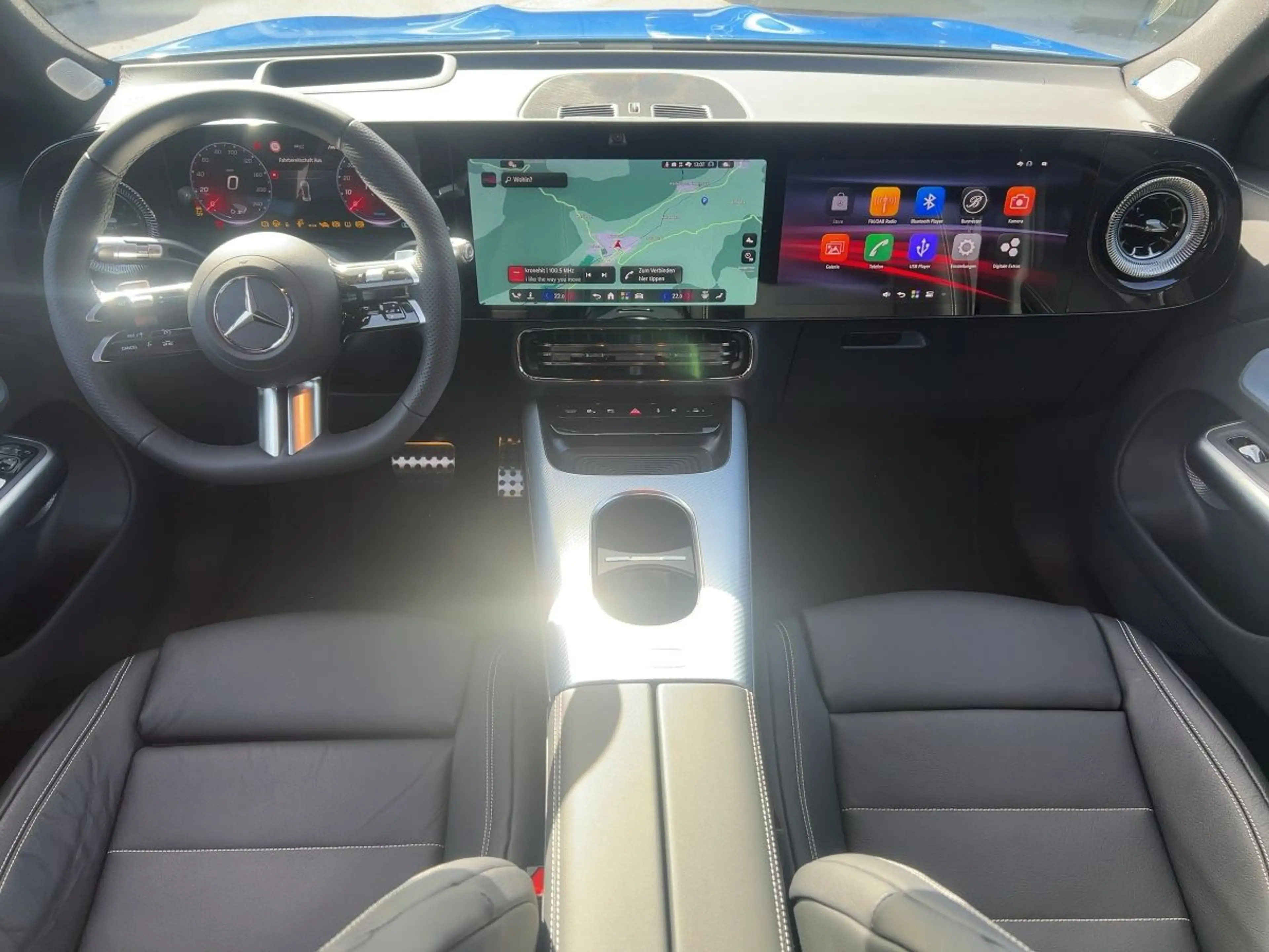 Mercedes-Benz GLB 250 + mit EQ Technologie *AMG*Pano*AHK*360Kam* — photo 5