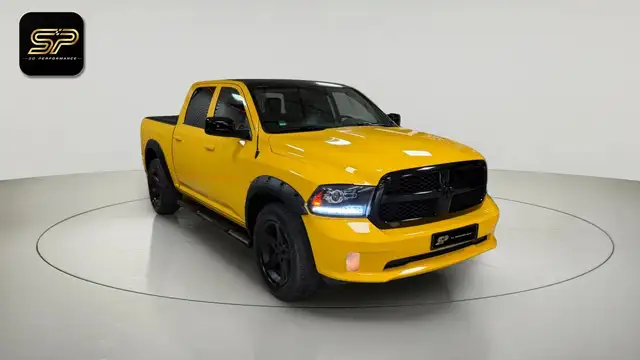Dodge RAM BigHorn Crew Cab 4x4 Rumble Bee