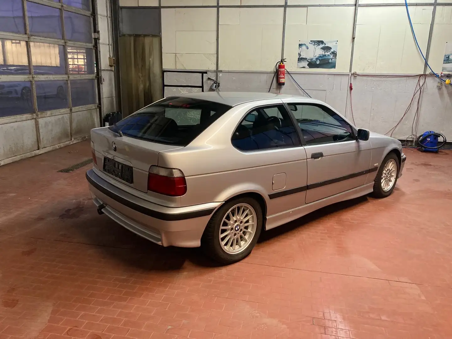 BMW 316 316i compact Sport Edition Argent - 2