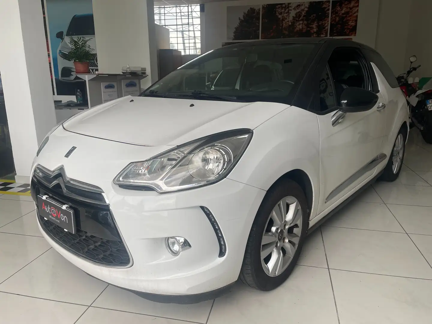Citroen DS3 DS3 1.4 hdi Chic 70cv Blanc - 1