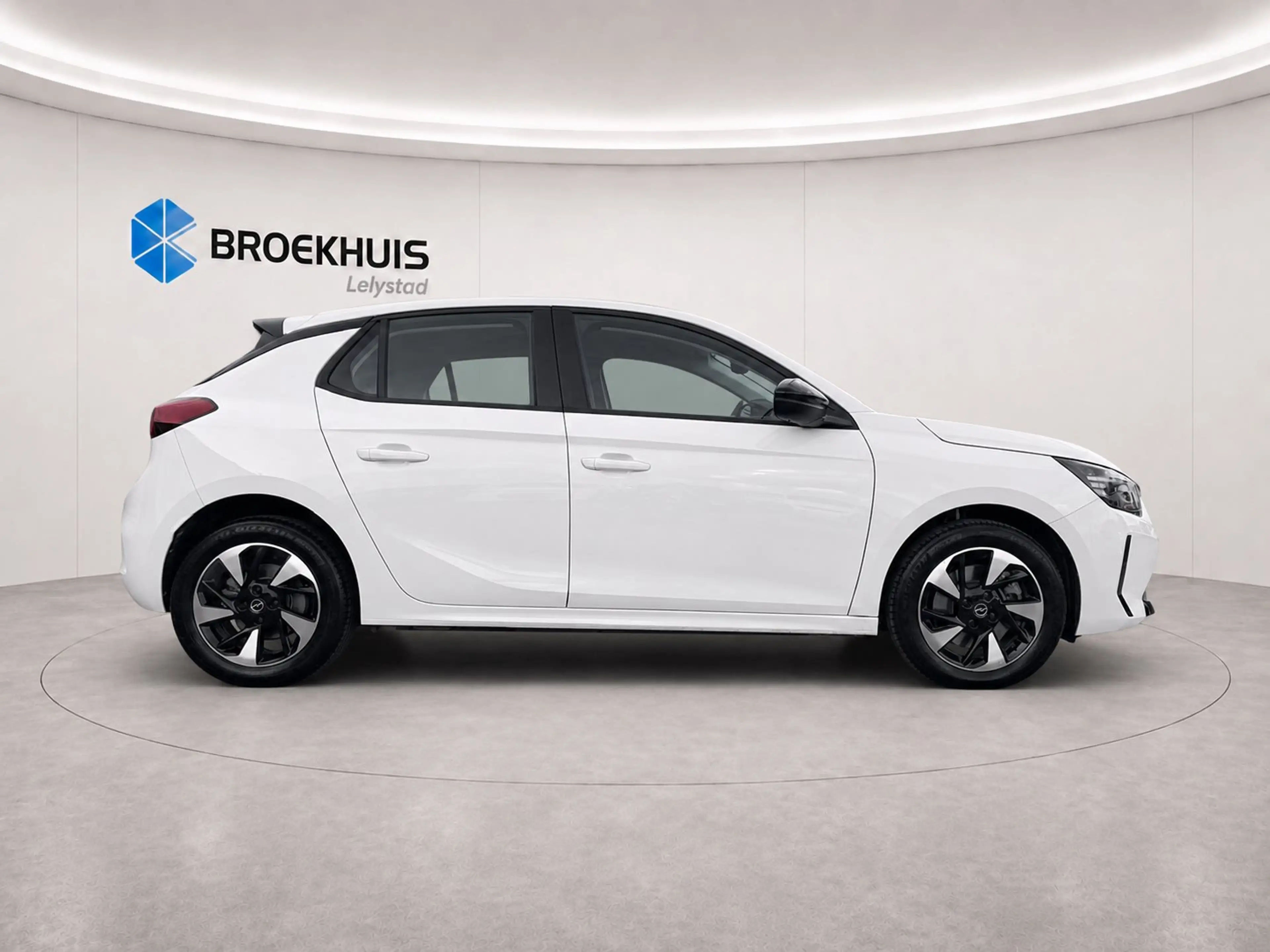 Opel Corsa-e Electric Corsa-e 50KWH 136PK BUSINESS EDITION / NA — photo 3