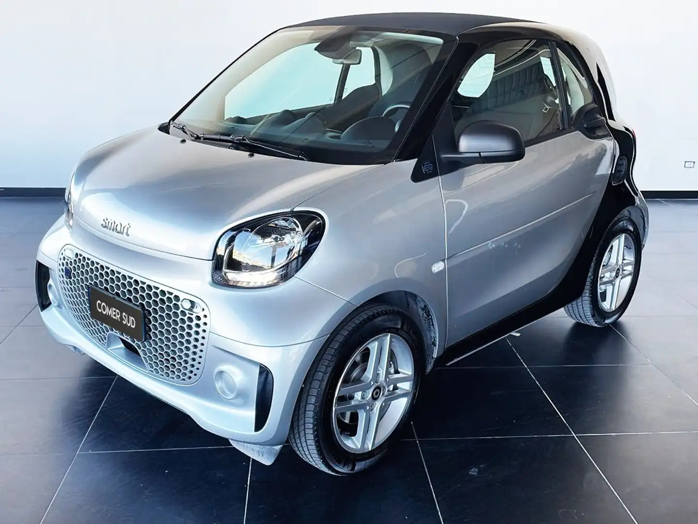 smart forTwo 22kW EQ Pure Gris - 1