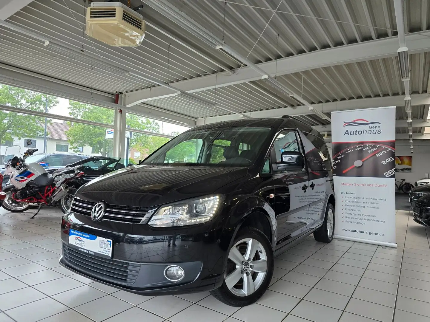 Volkswagen Caddy JAKO-O Edition Bi Xenon Climatronic Navi Schwarz - 1