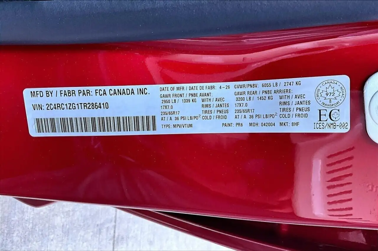 Chrysler Grand Caravan снимка Chrysler Grand Caravan