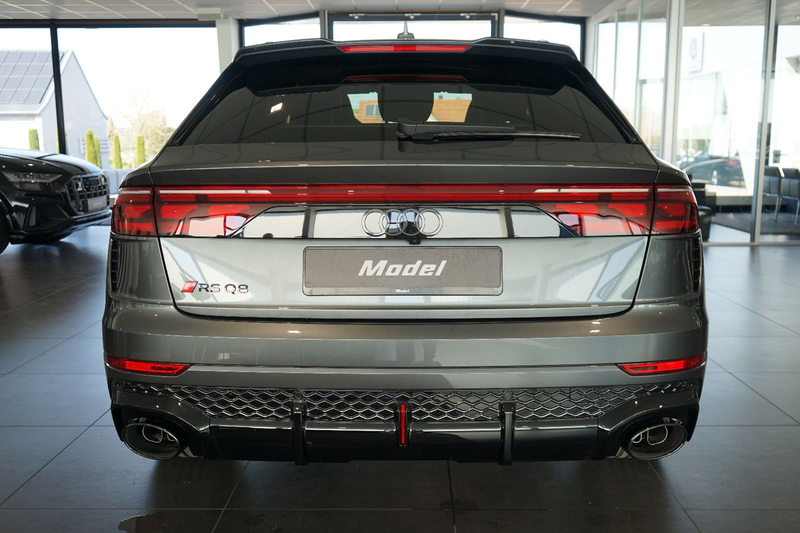 Audi RS Q8 performance | RS-Dynamik+ | Pano | 305 km/h — photo 4