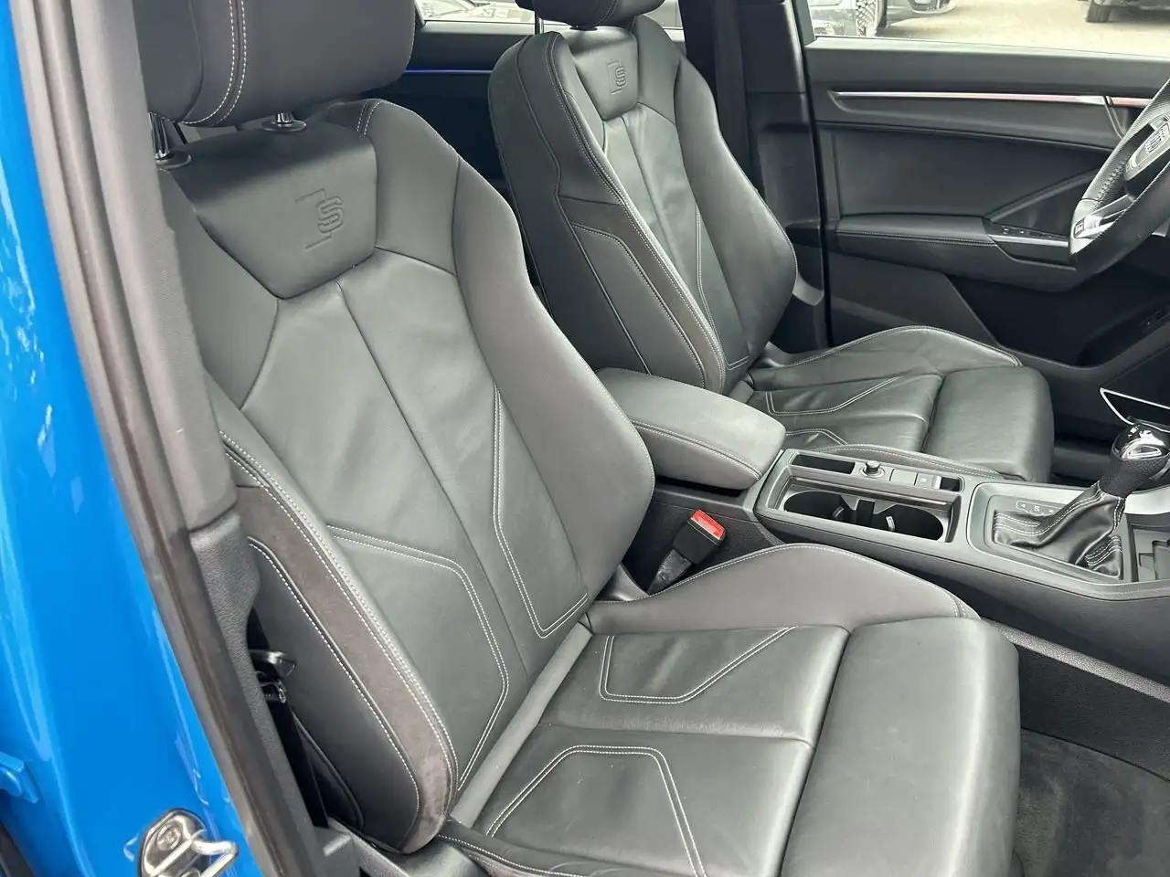 Audi Q3 снимка Audi Q3