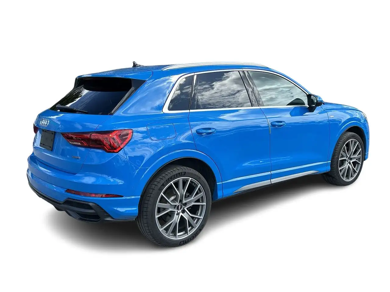 Audi Q3 снимка Audi Q3