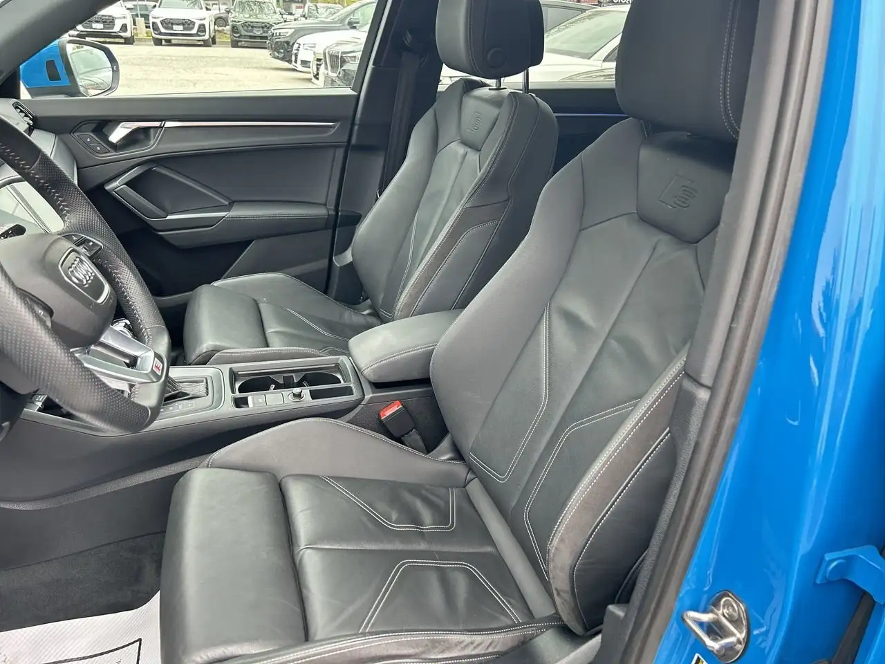 Audi Q3 снимка Audi Q3