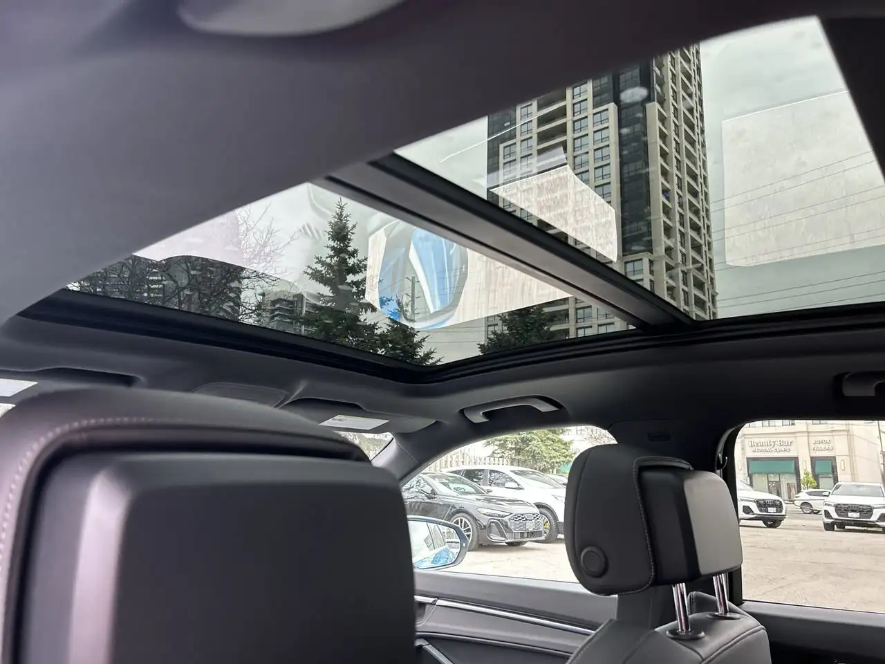 Audi Q3 снимка Audi Q3