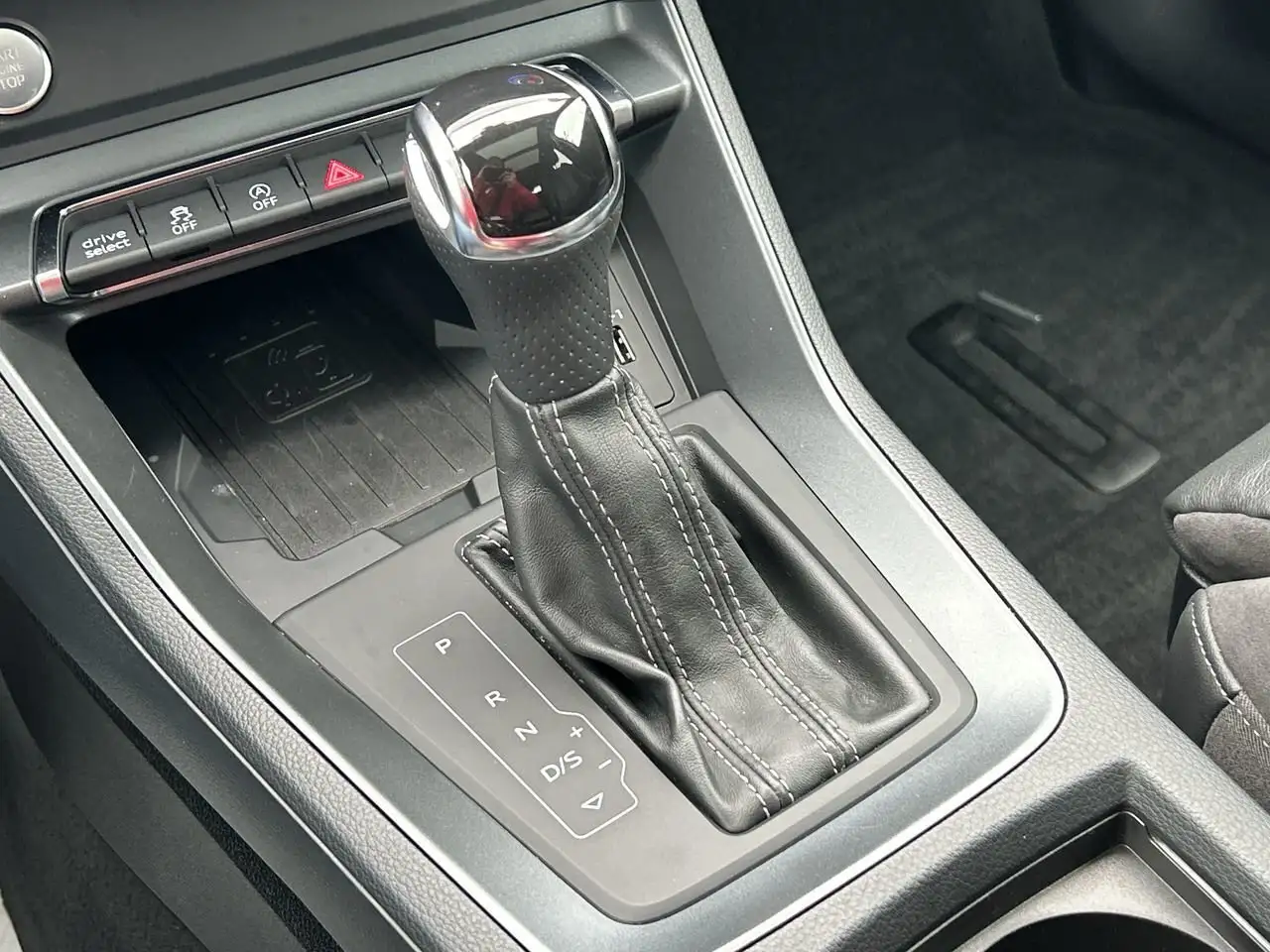 Audi Q3 снимка Audi Q3