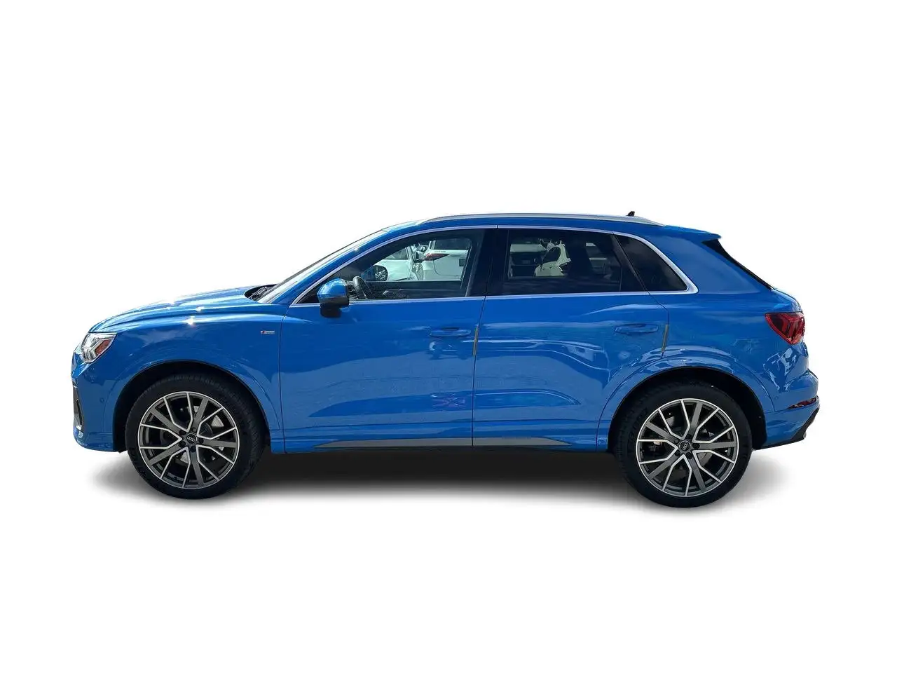 Audi Q3 снимка Audi Q3