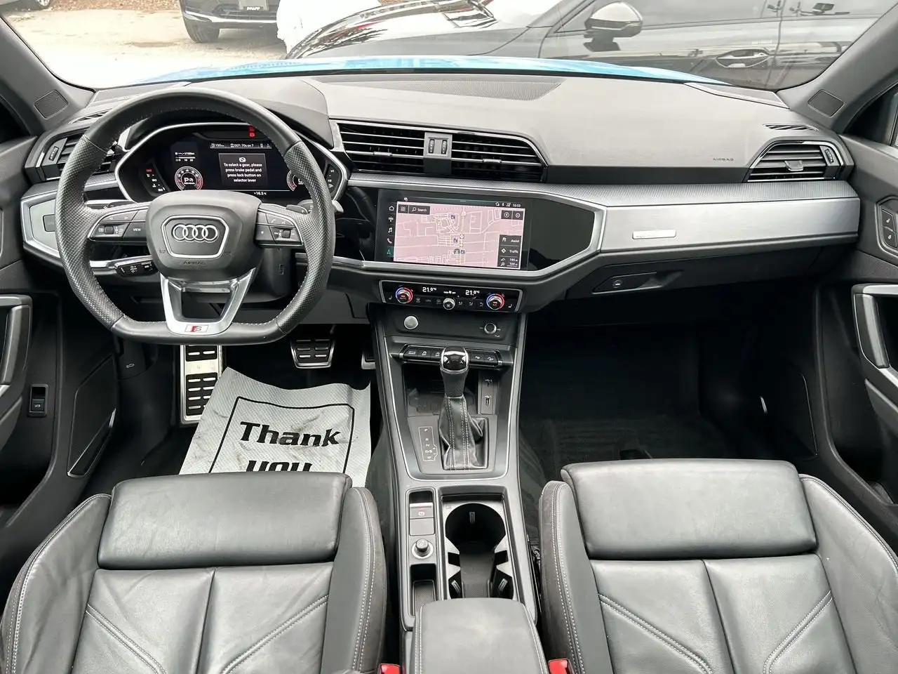 Audi Q3 снимка Audi Q3