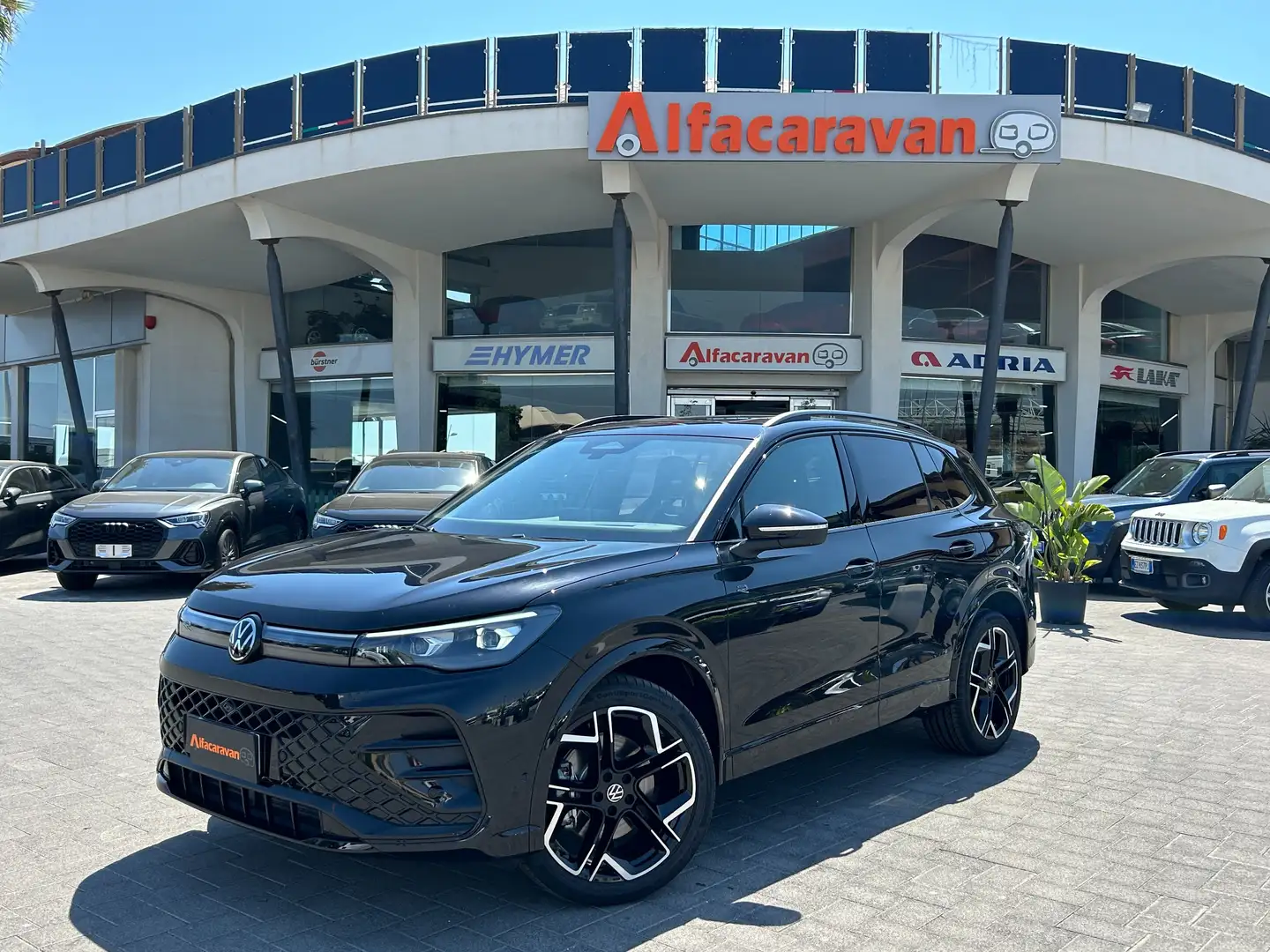 Volkswagen Tiguan 2.0 tdi R-Line 150cv dsg MY24 Nero - 1