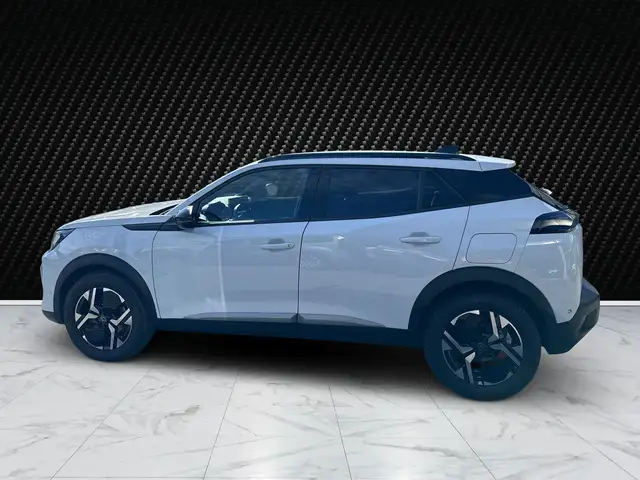 Peugeot 2008 view 2