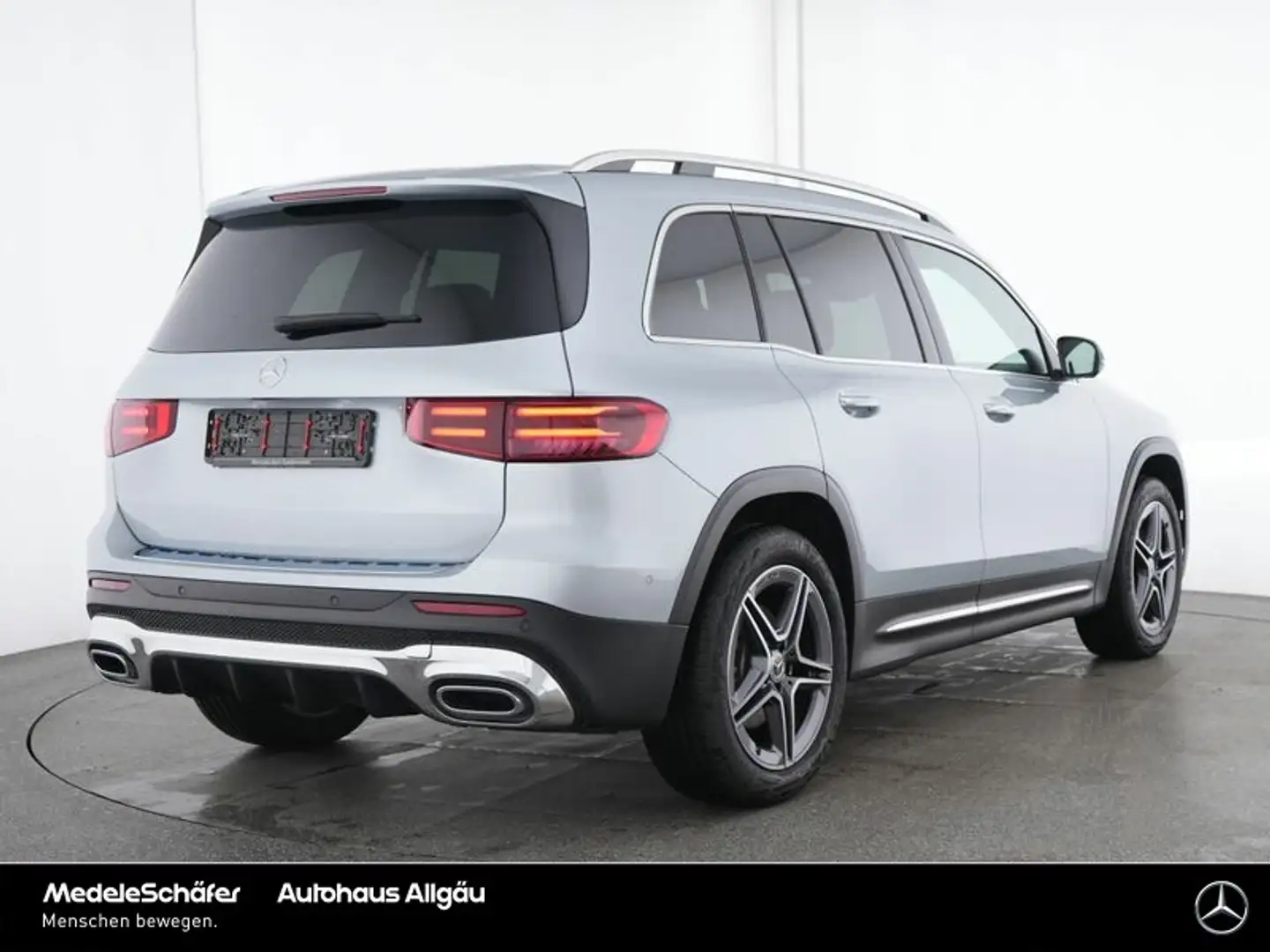 Mercedes-Benz GLB 220 GLB 220 4M AMG Premium 19" Pano HuD 360° Burm. Silber - 2