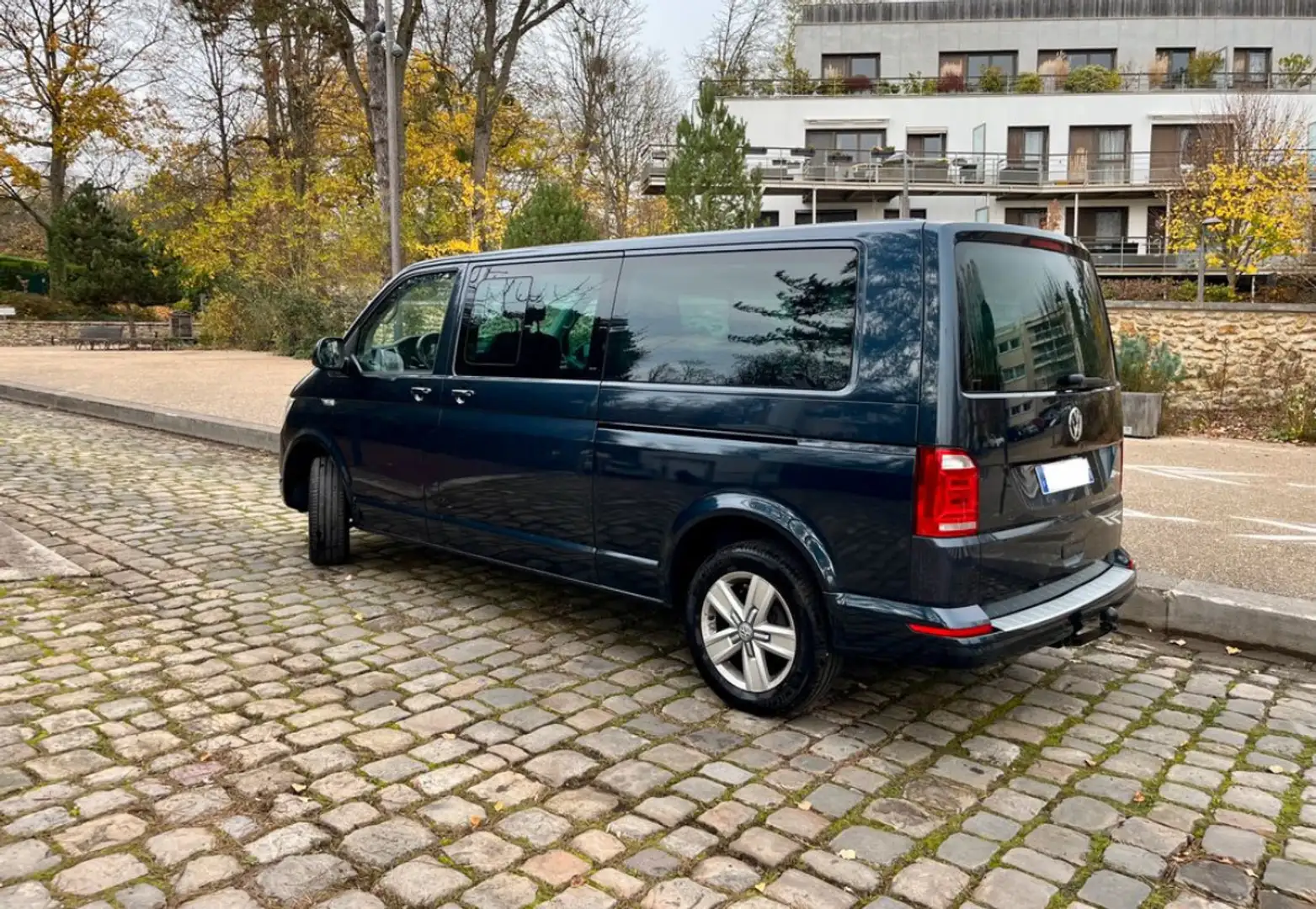 Volkswagen T6 Multivan 2.0 TDI 150 Carat Long wheelbase (lwb) - 2
