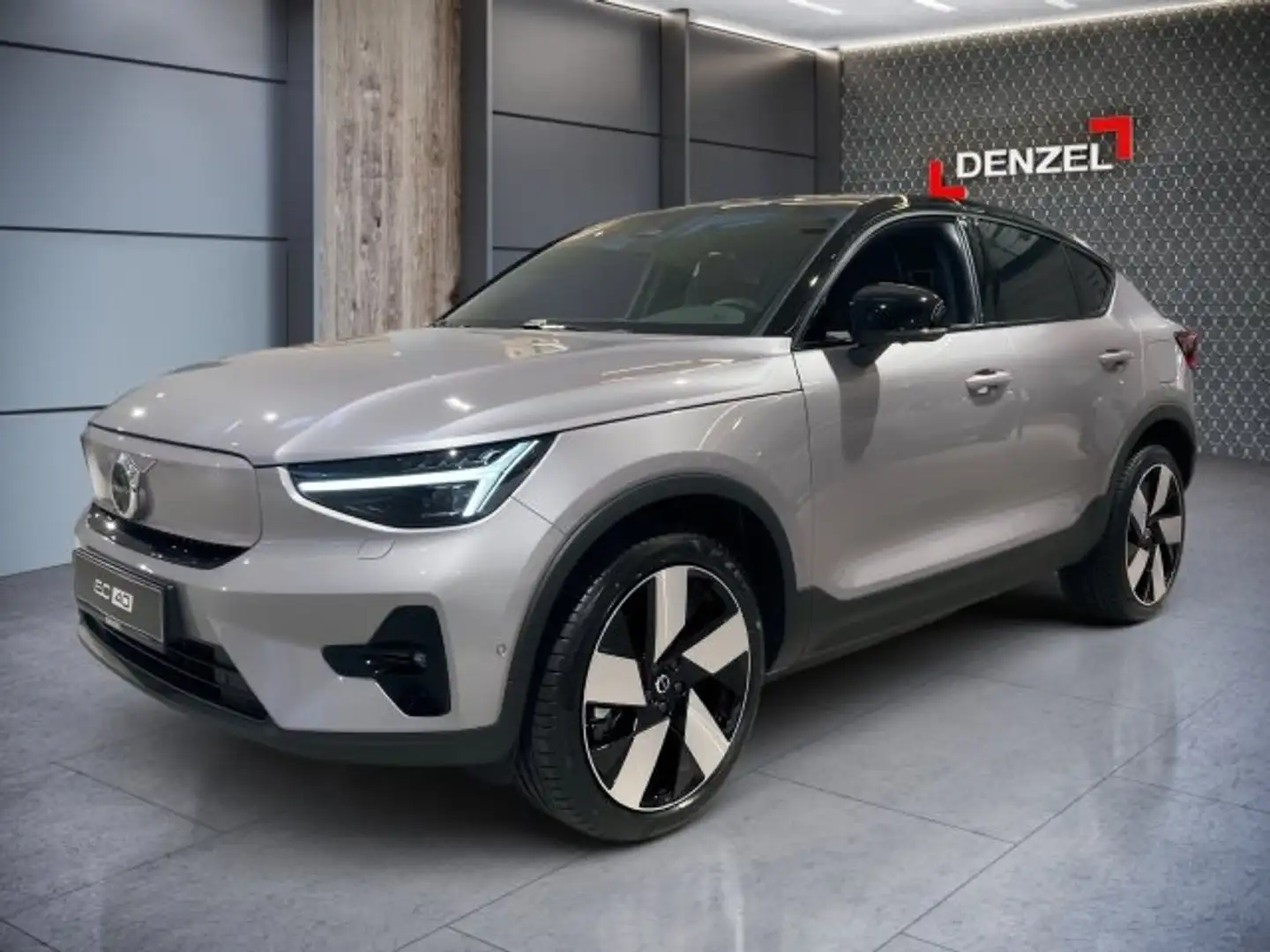 Volvo EC40 Ultra, Single Motor Extended Range, Vollelektrisch Silber - 1